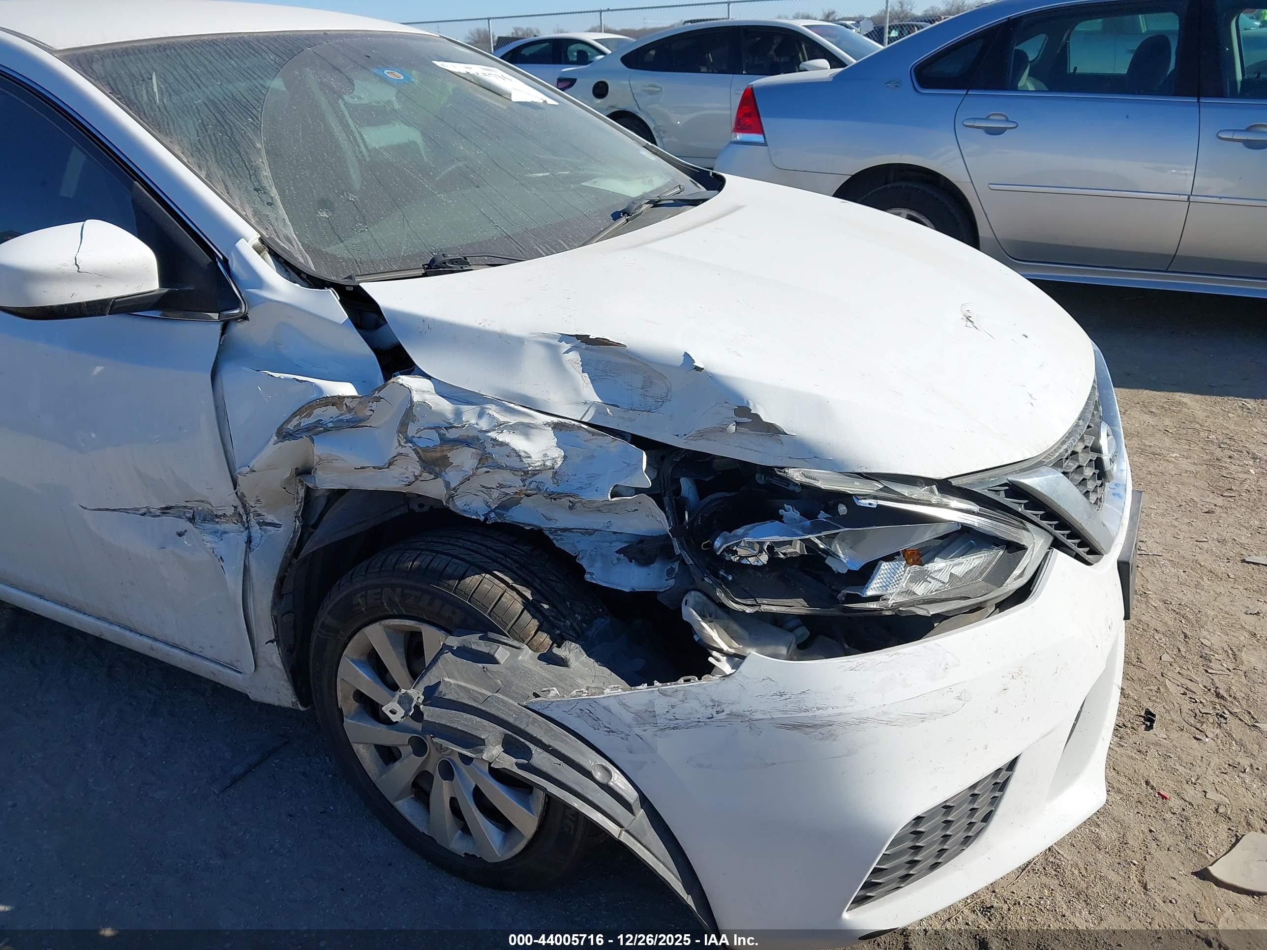 NISSAN SENTRA image 6