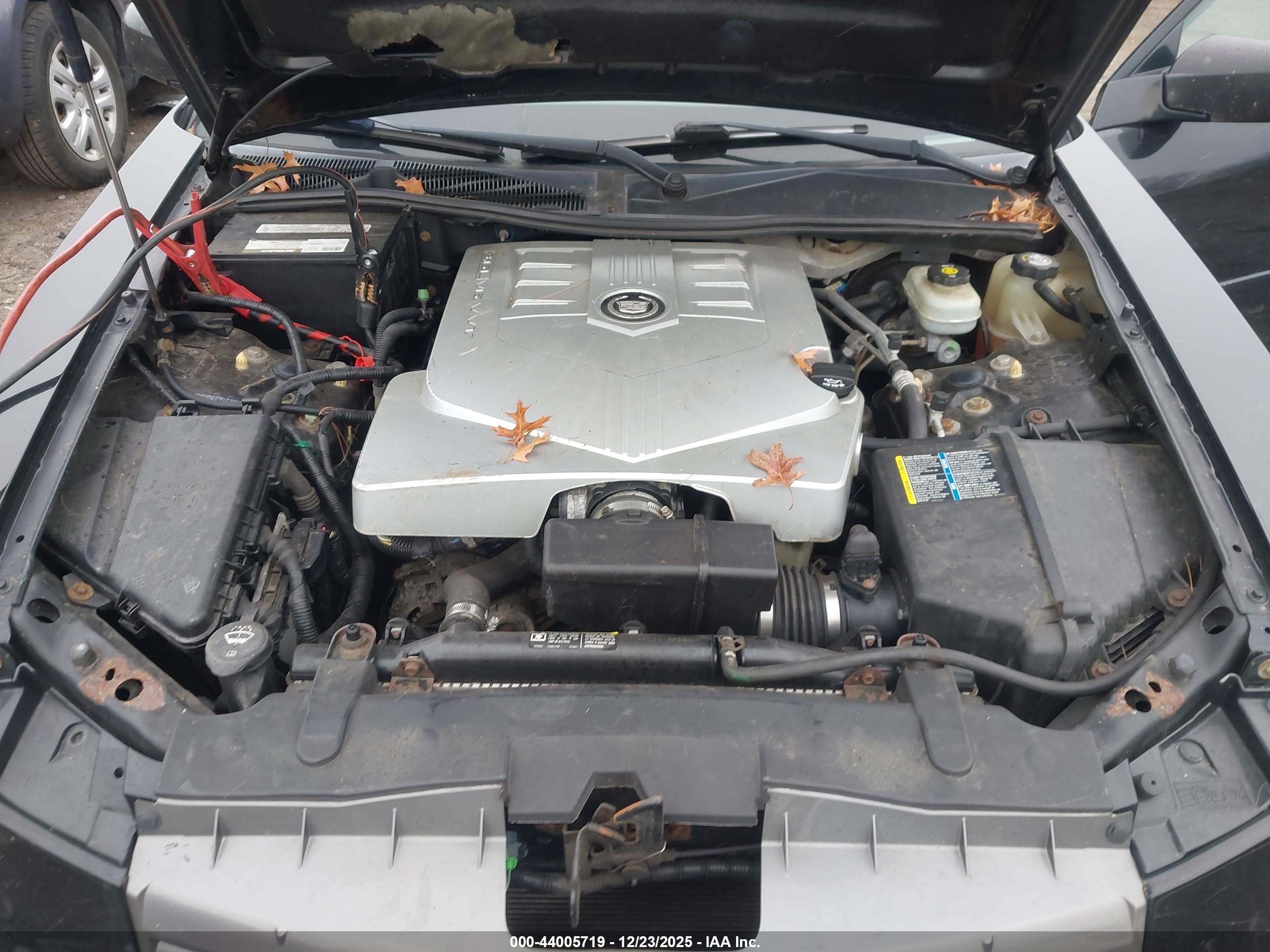 CADILLAC CTS image 10