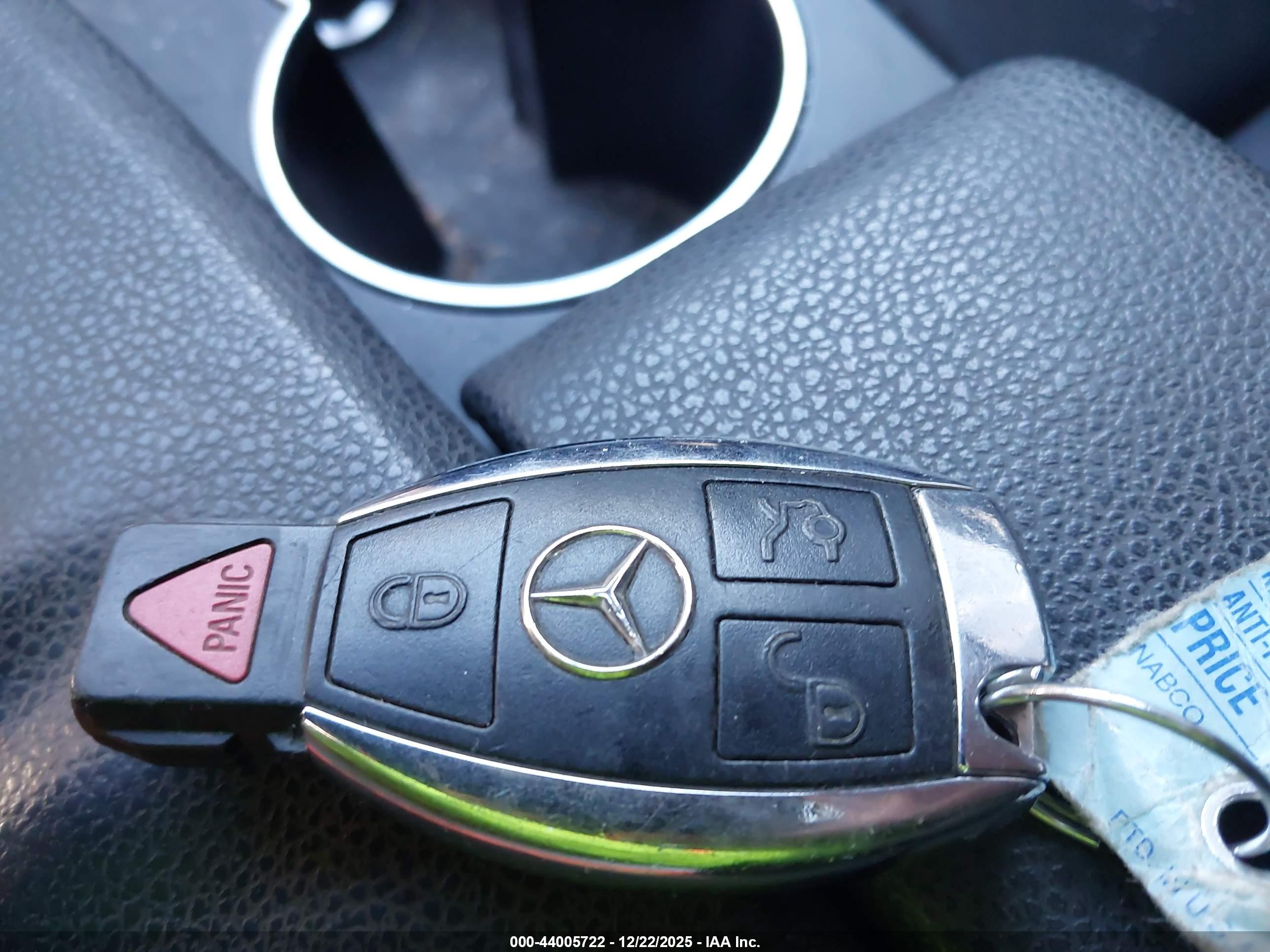 MERCEDES-BENZ C image 11