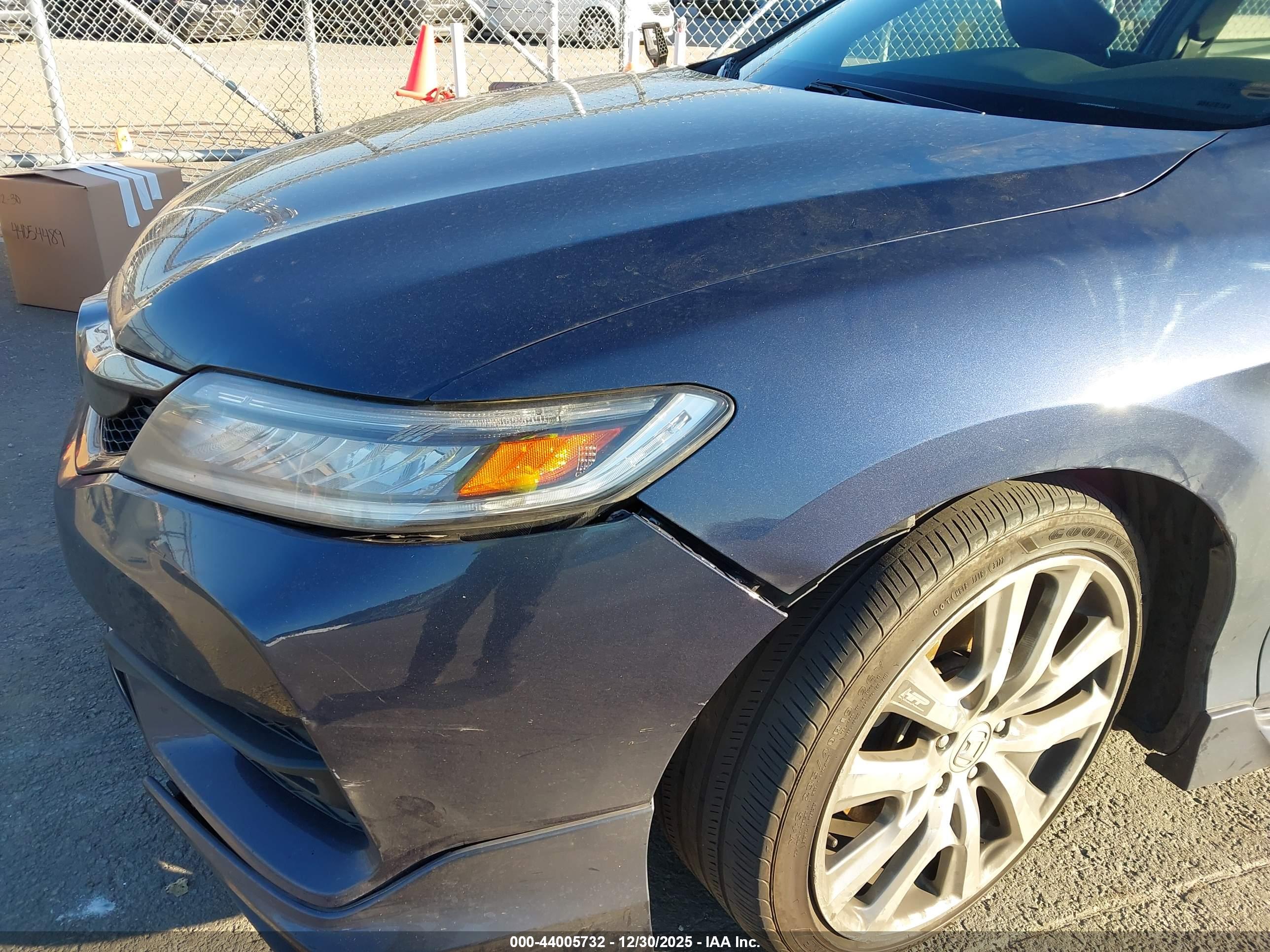 HONDA ACCORD image 6