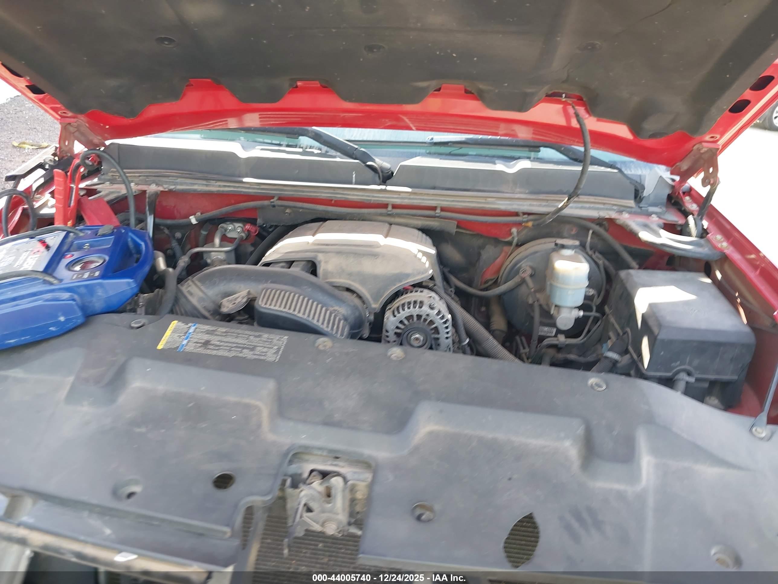 CHEVROLET SILVERADO image 10