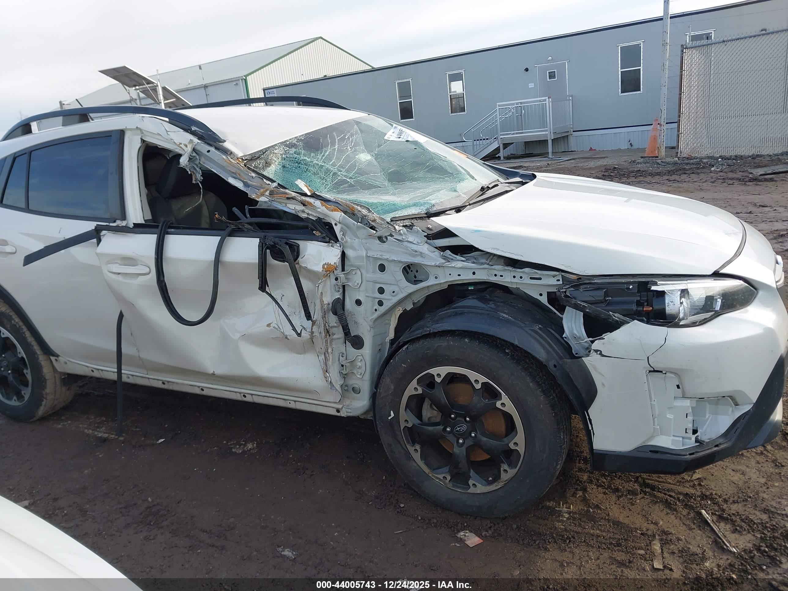 SUBARU CROSSTREK image 6