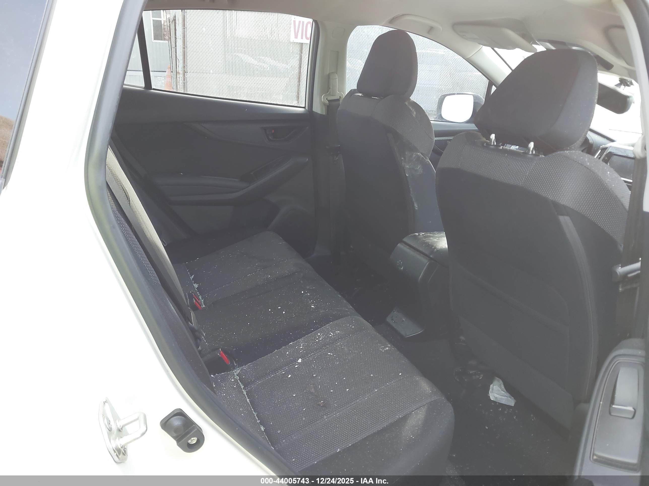 SUBARU CROSSTREK image 8