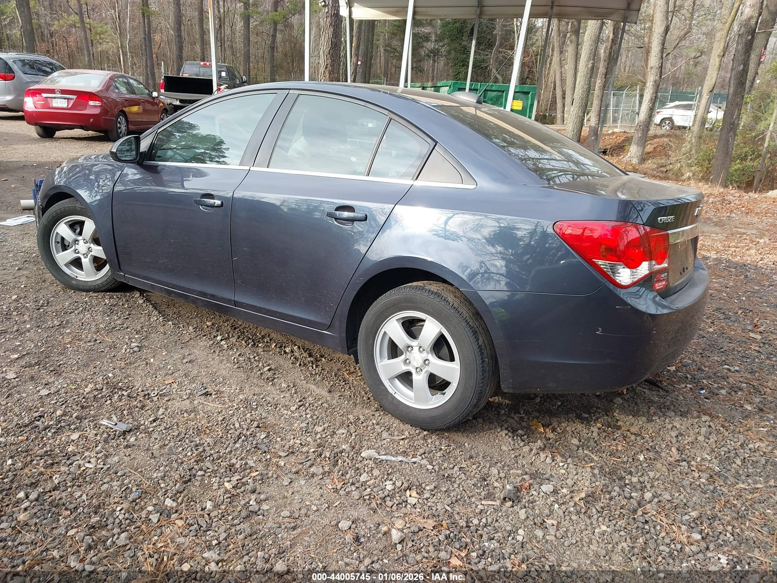 CHEVROLET CRUZE image 3