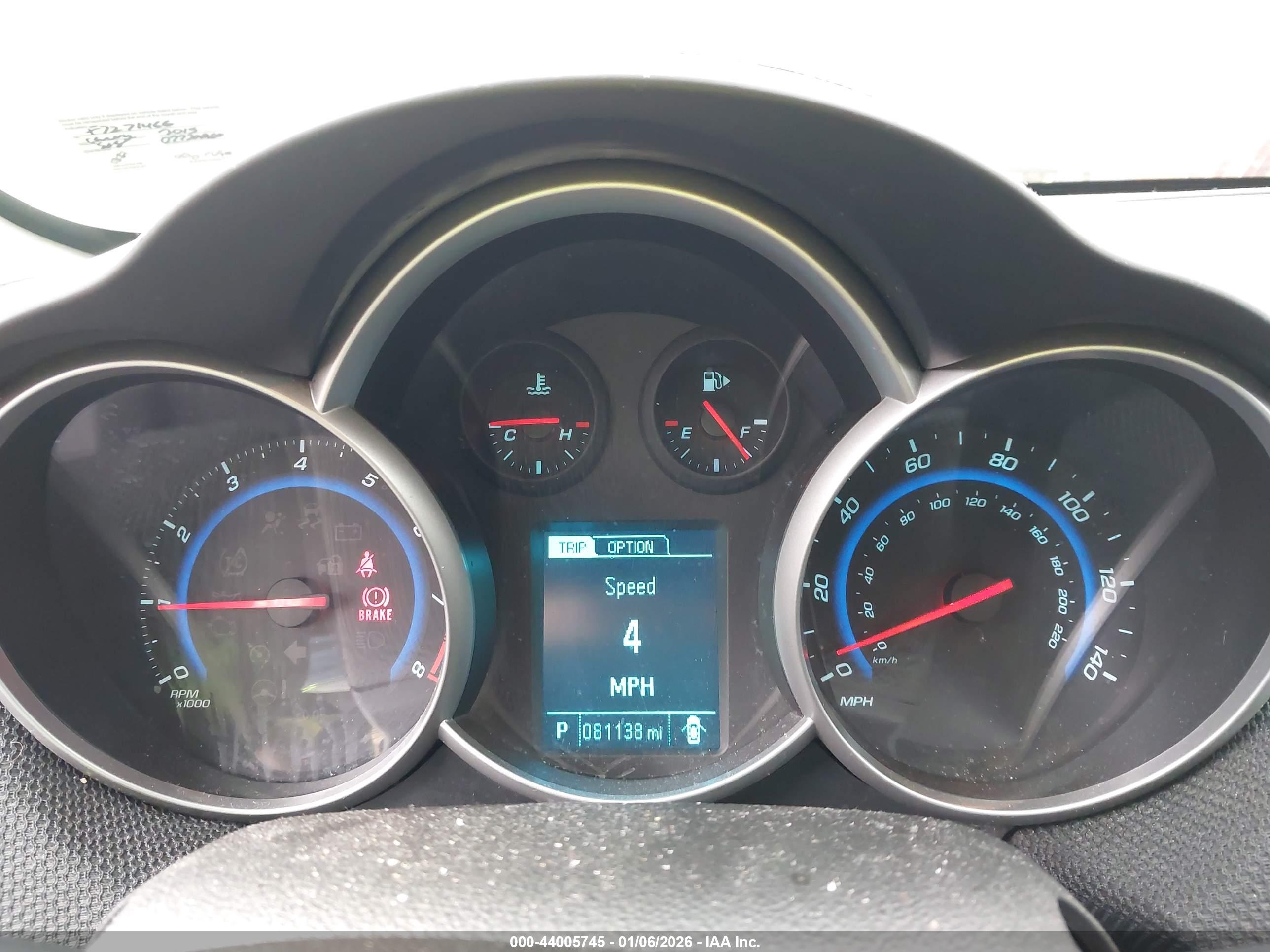 CHEVROLET CRUZE image 7