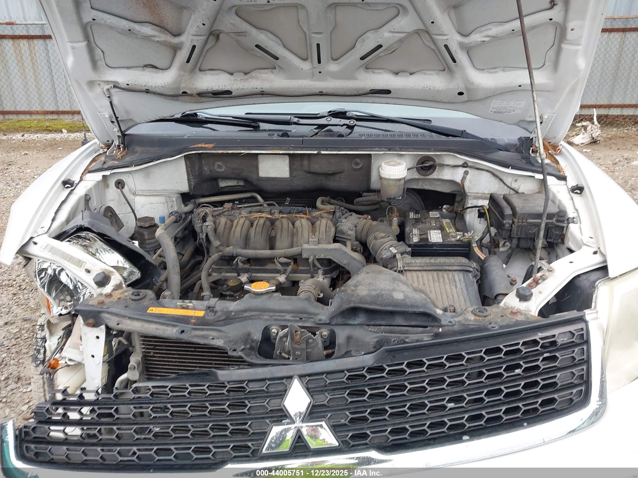 MITSUBISHI ENDEAVOR image 10