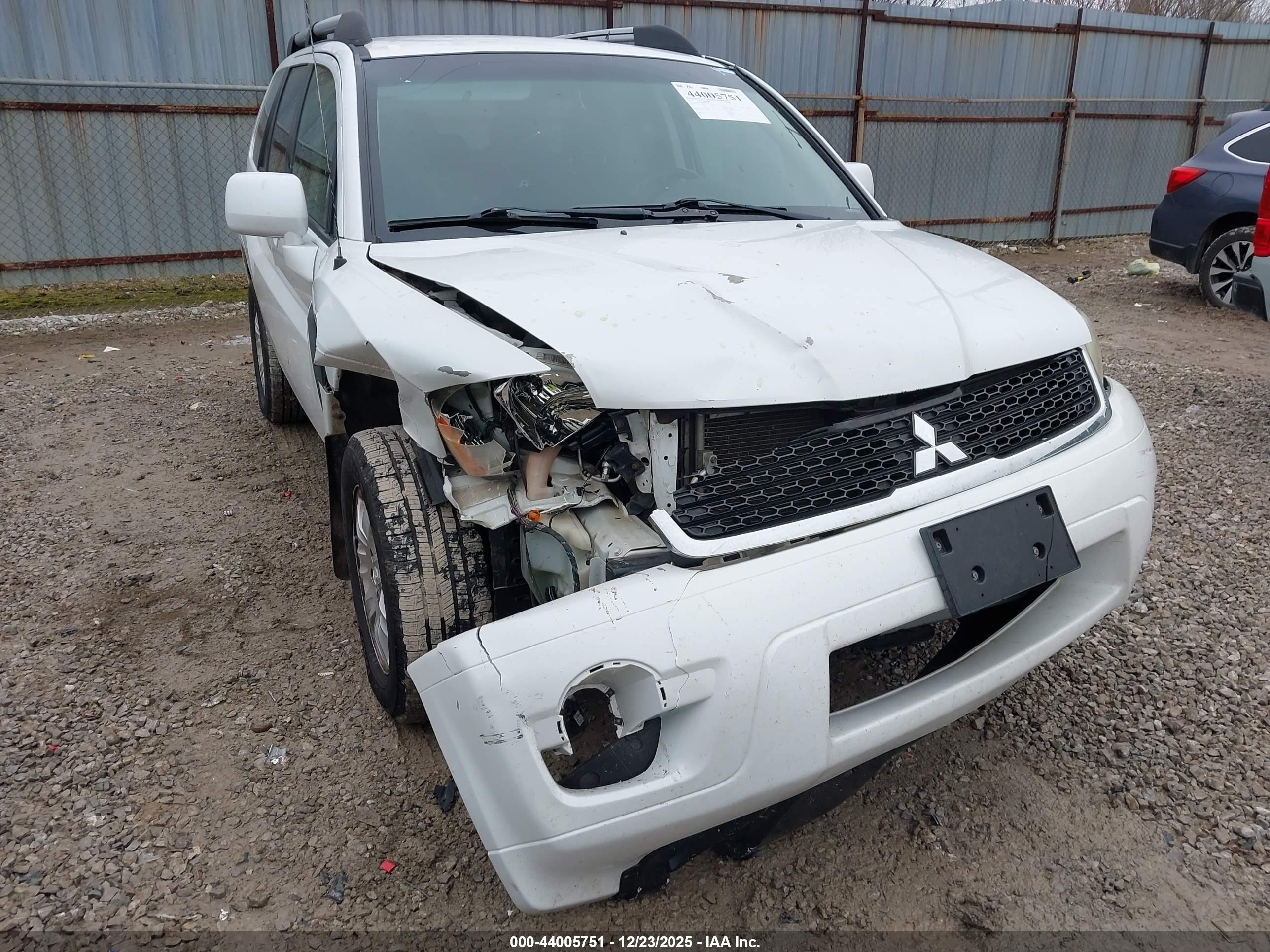 MITSUBISHI ENDEAVOR image 6