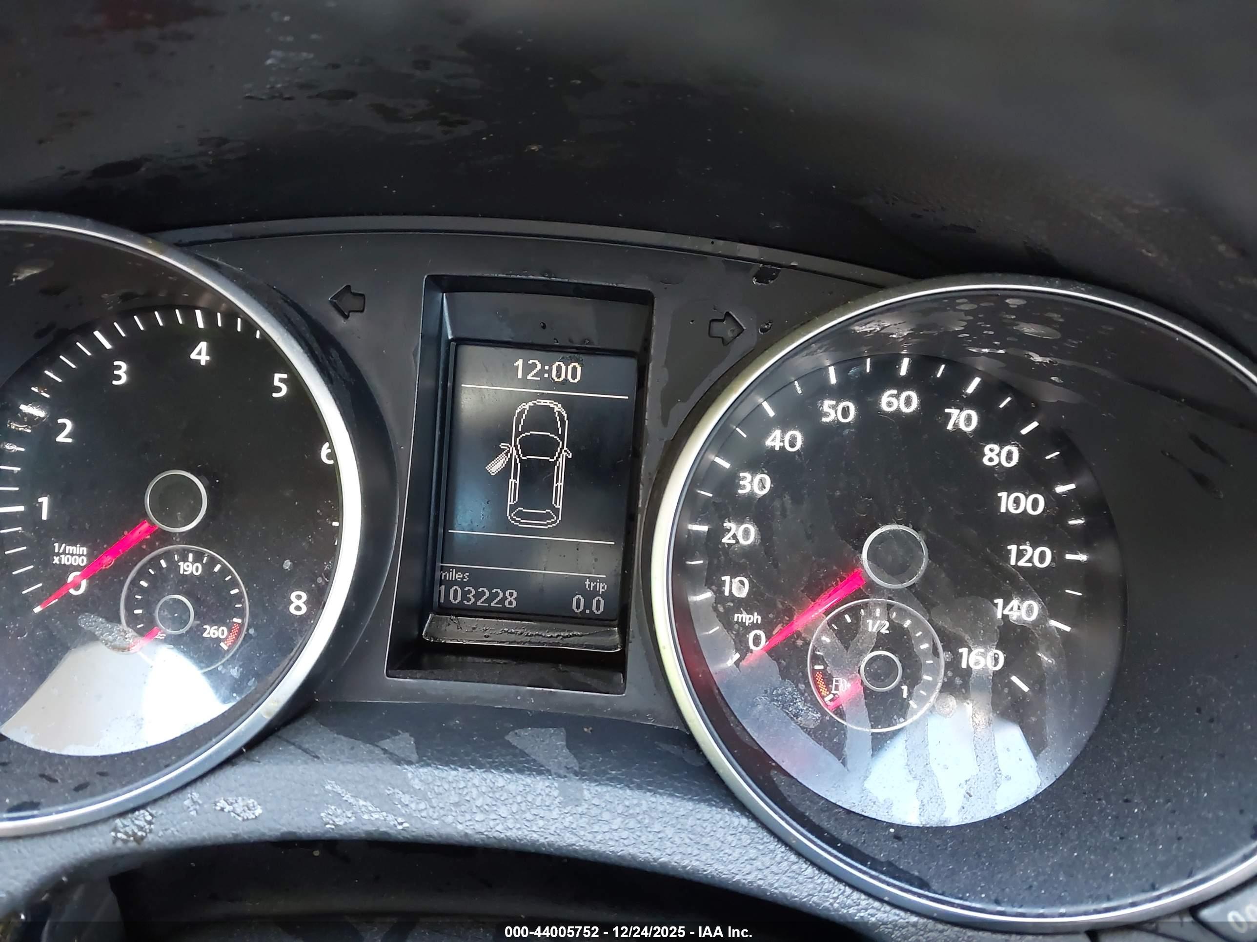 VOLKSWAGEN JETTA image 7