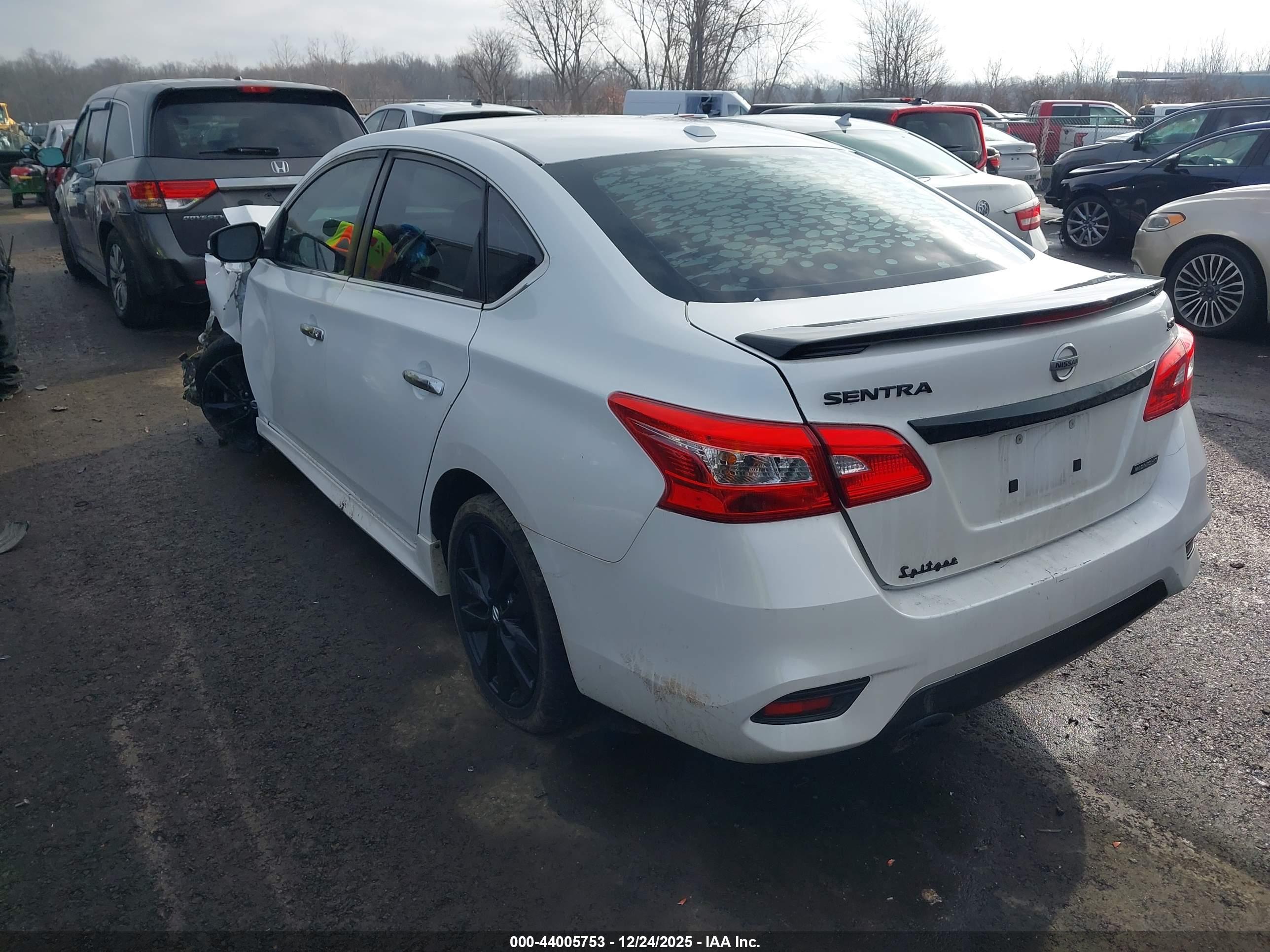 NISSAN SENTRA image 3