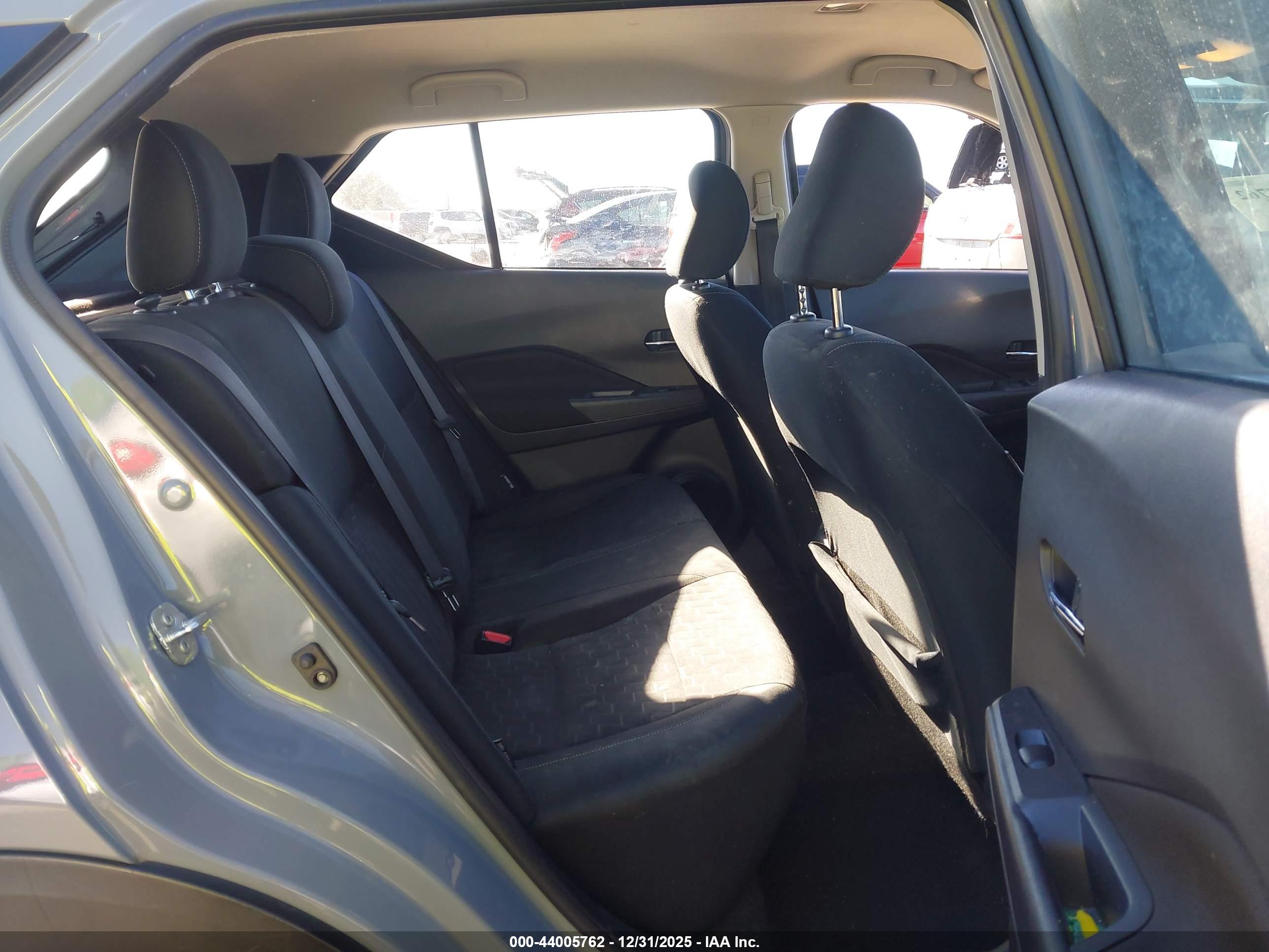 NISSAN KICKS image 8