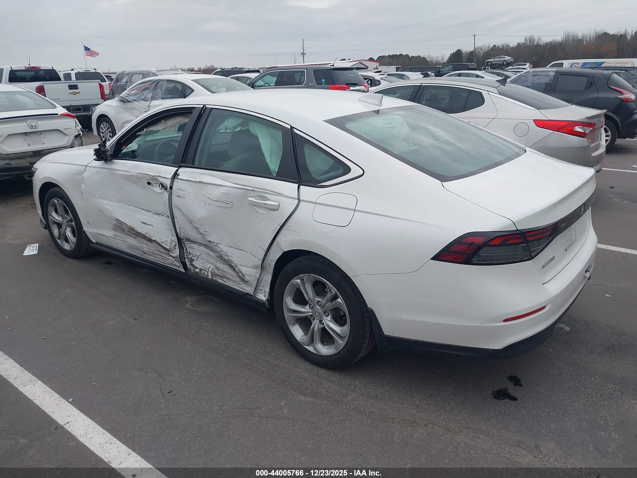 HONDA ACCORD image 3