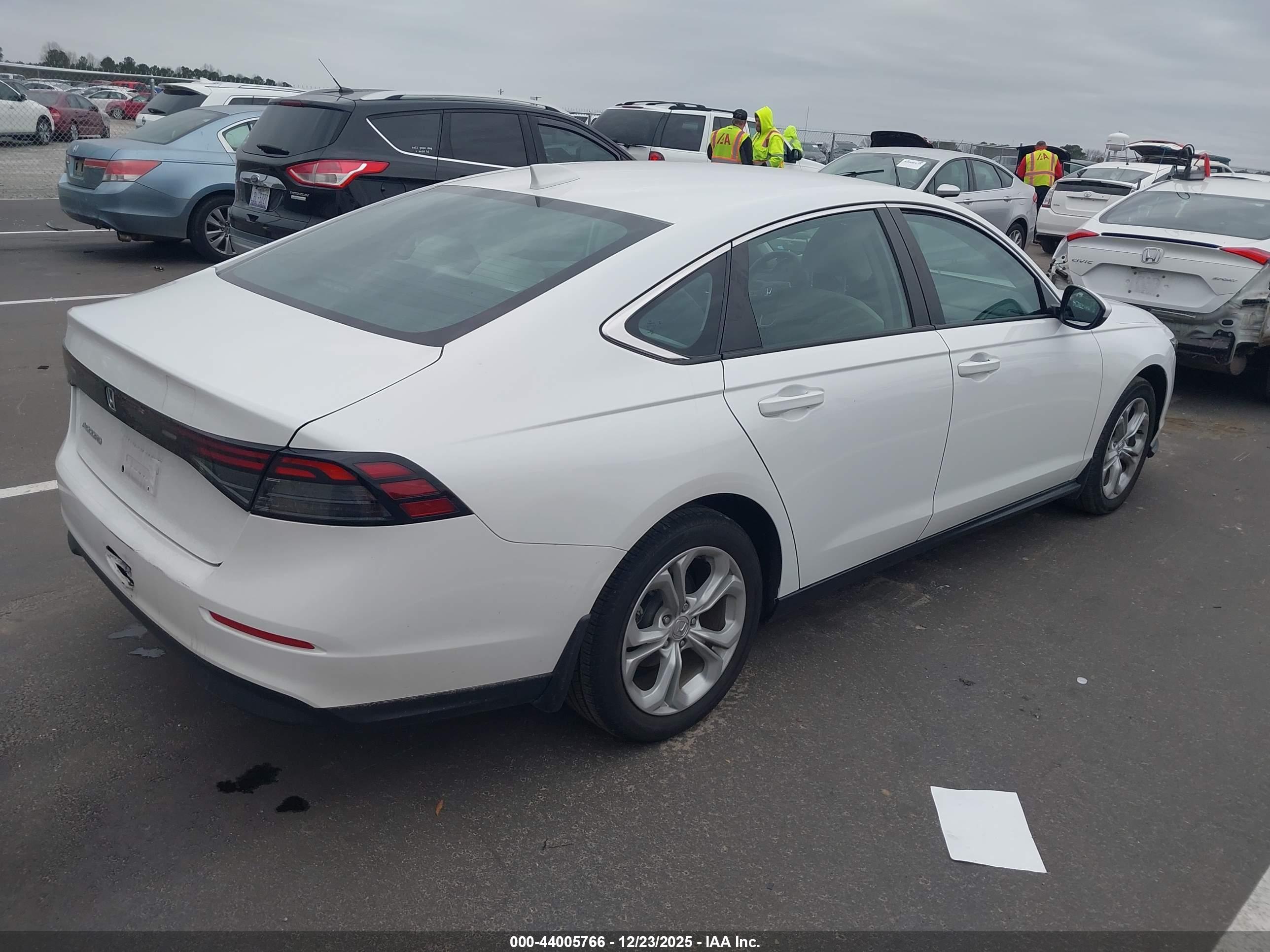 HONDA ACCORD image 4