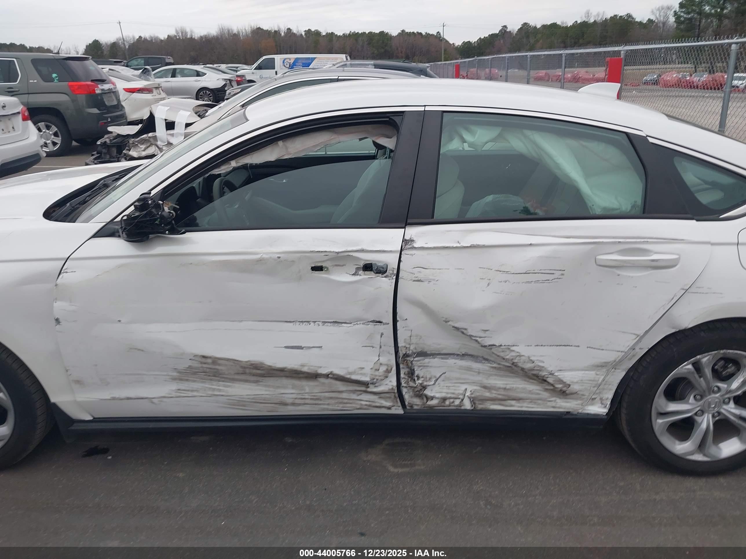 HONDA ACCORD image 6