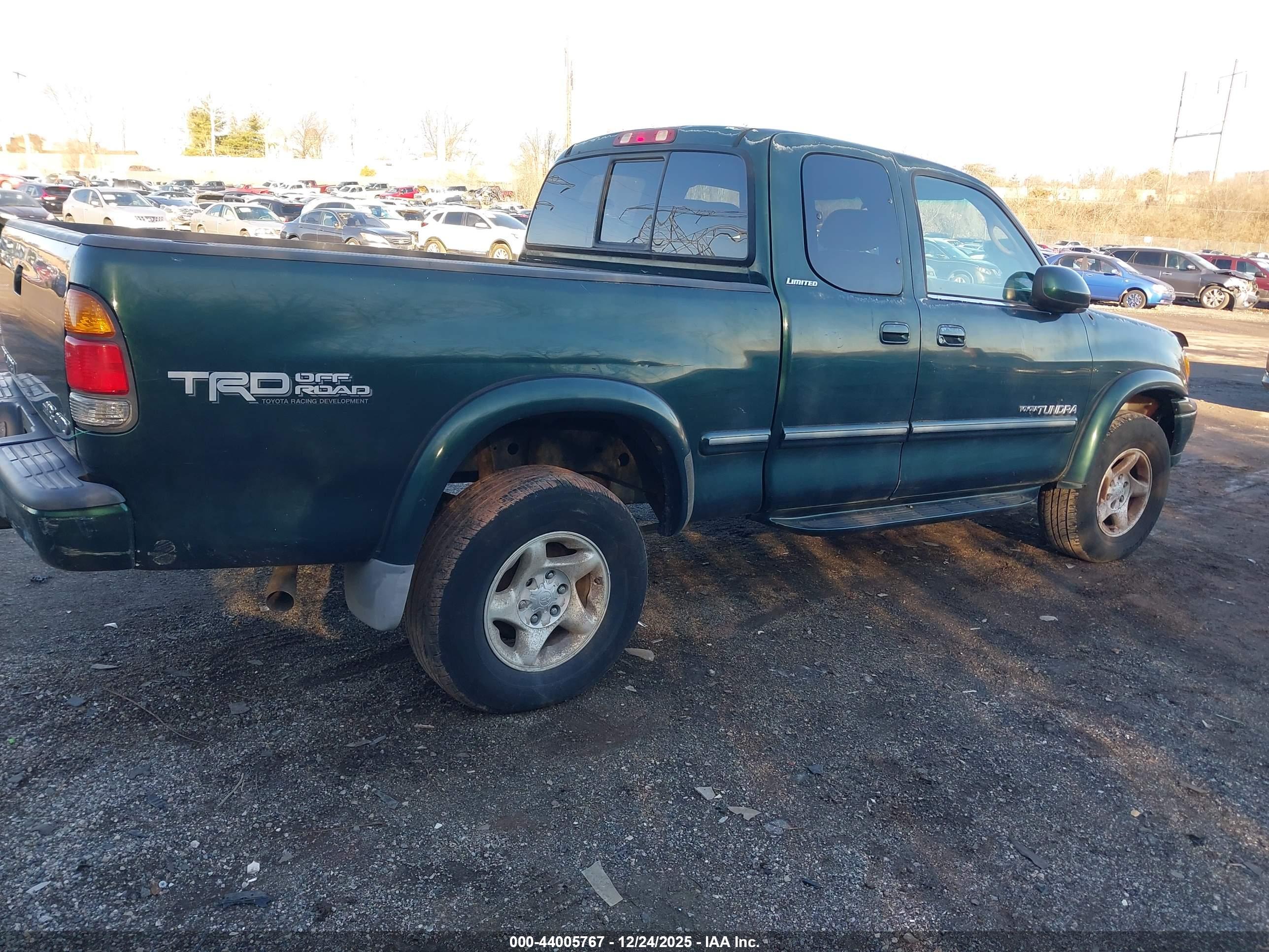 TOYOTA TUNDRA image 4
