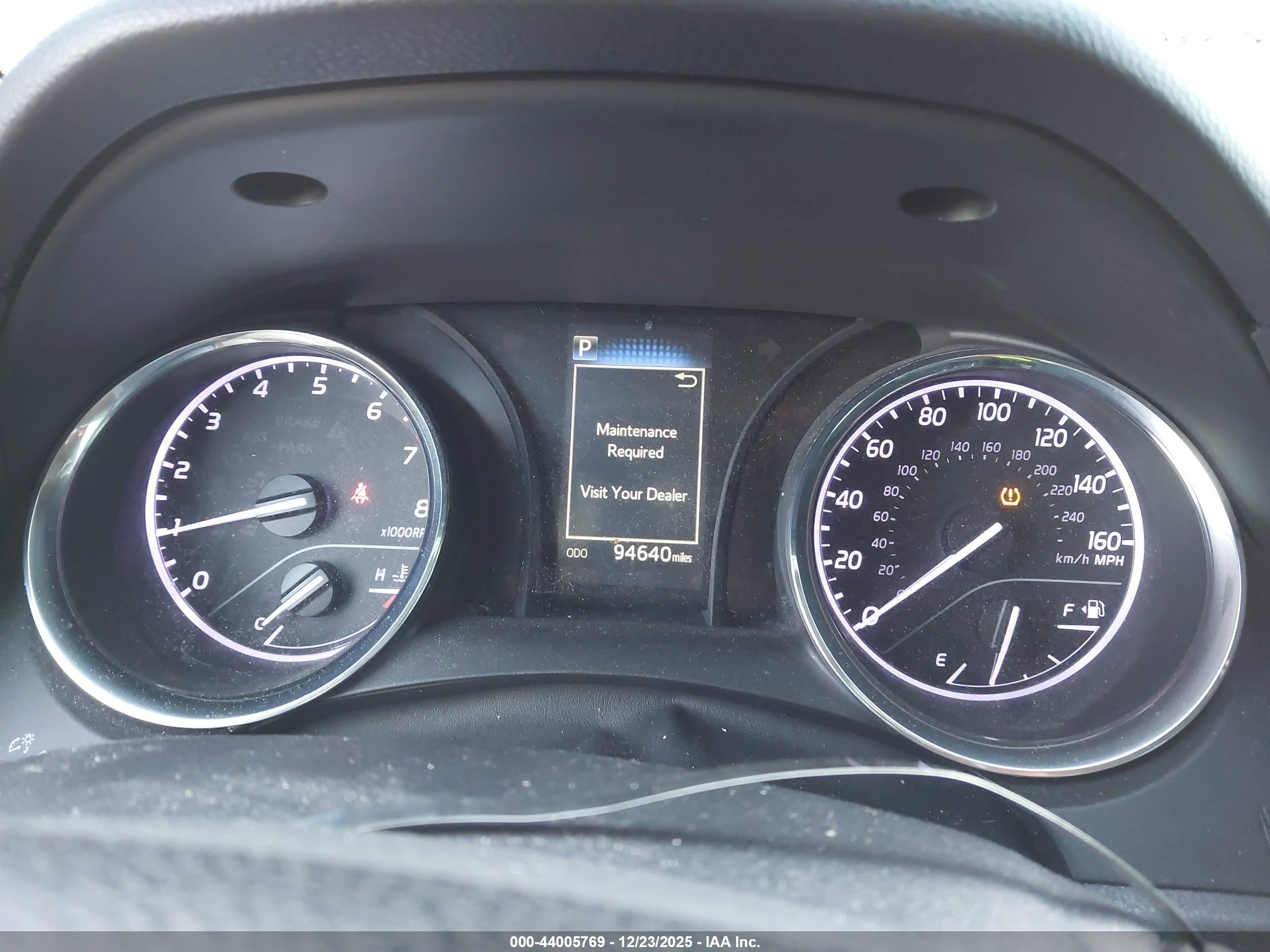 TOYOTA CAMRY image 7