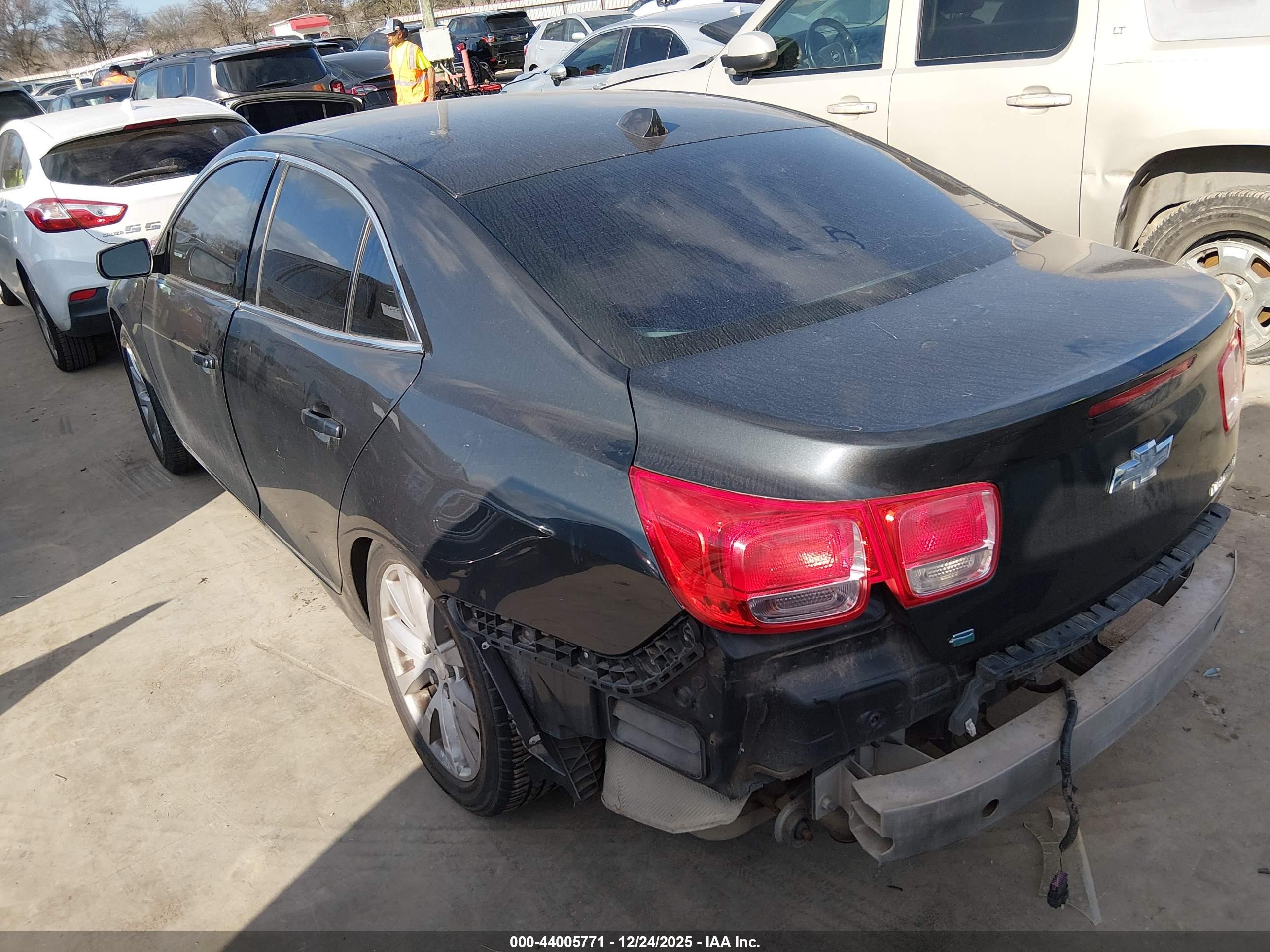 CHEVROLET MALIBU image 3