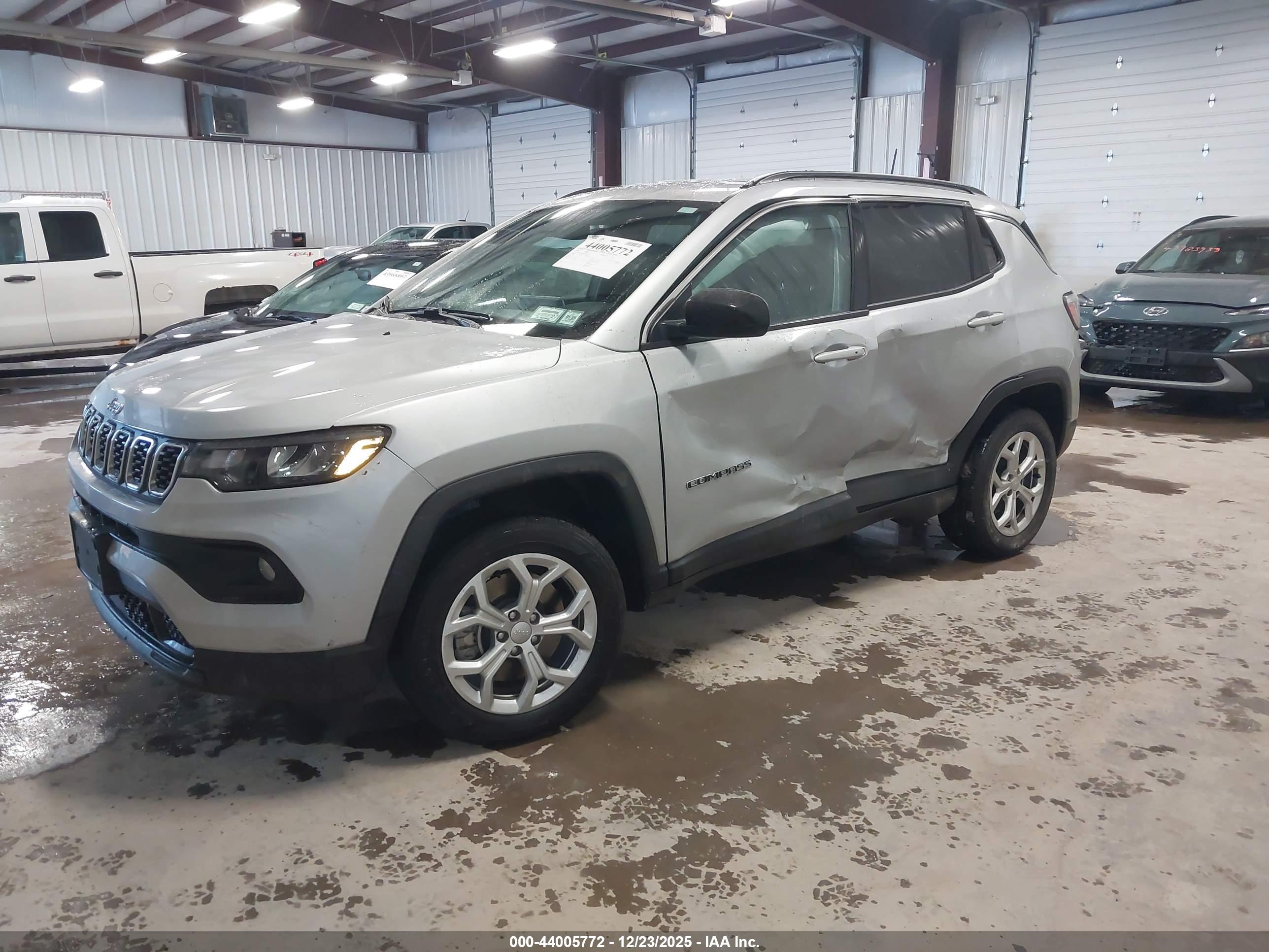 JEEP COMPASS image 2