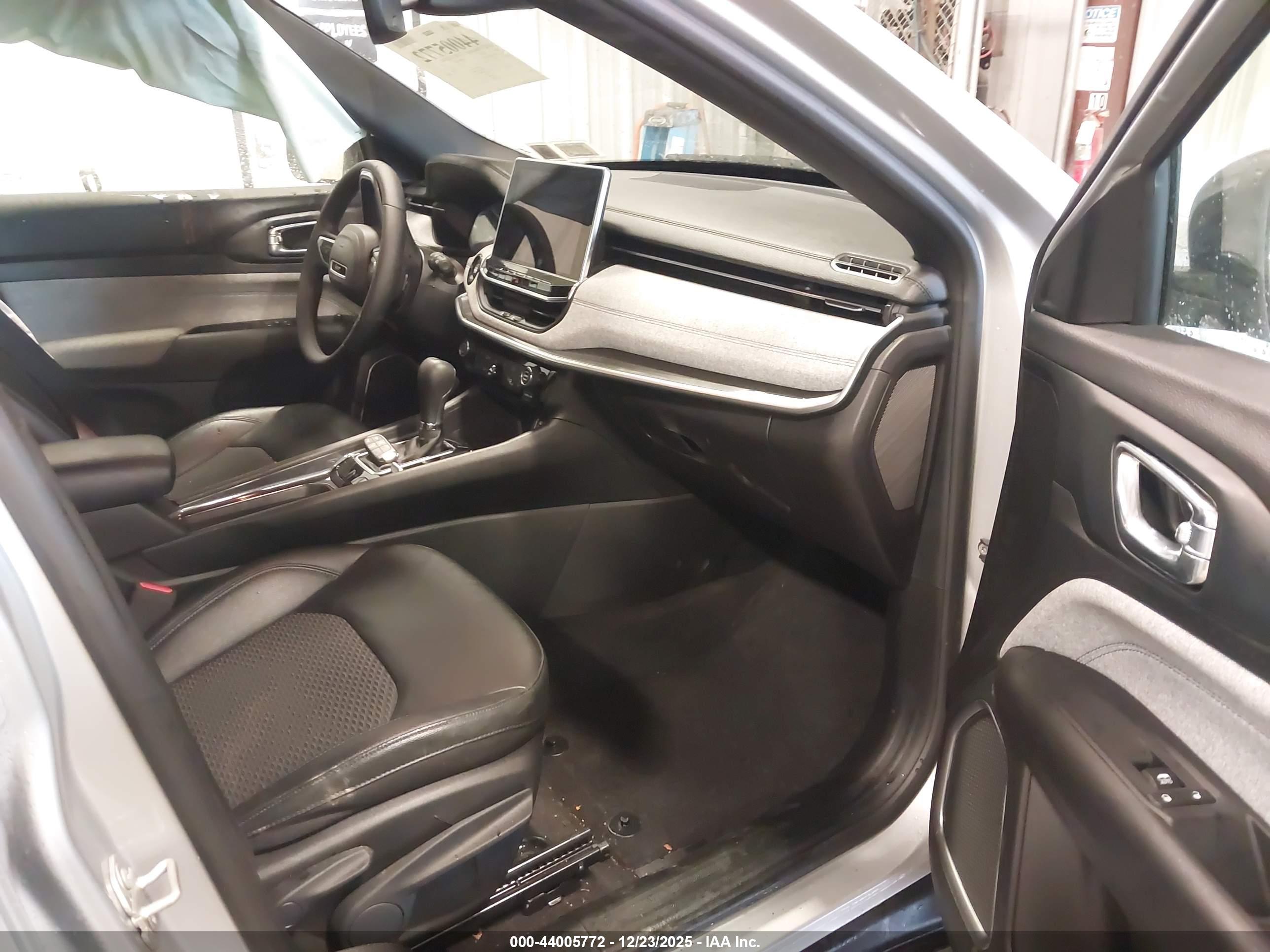 JEEP COMPASS image 5