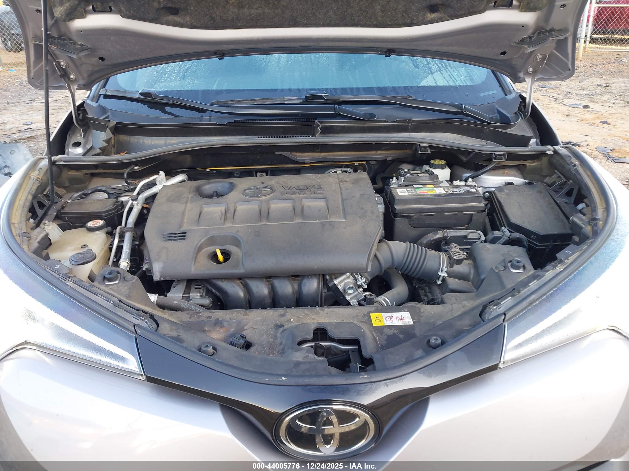 TOYOTA C-HR image 10