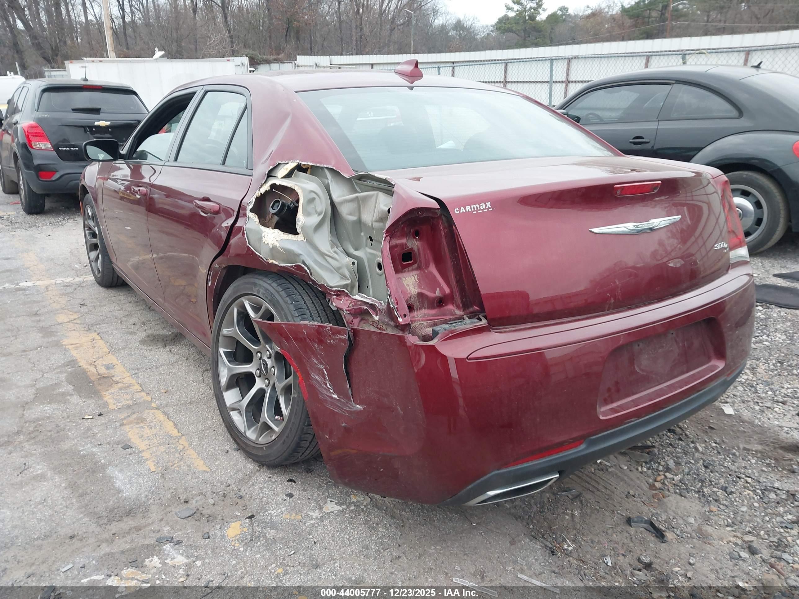 CHRYSLER 300 image 3