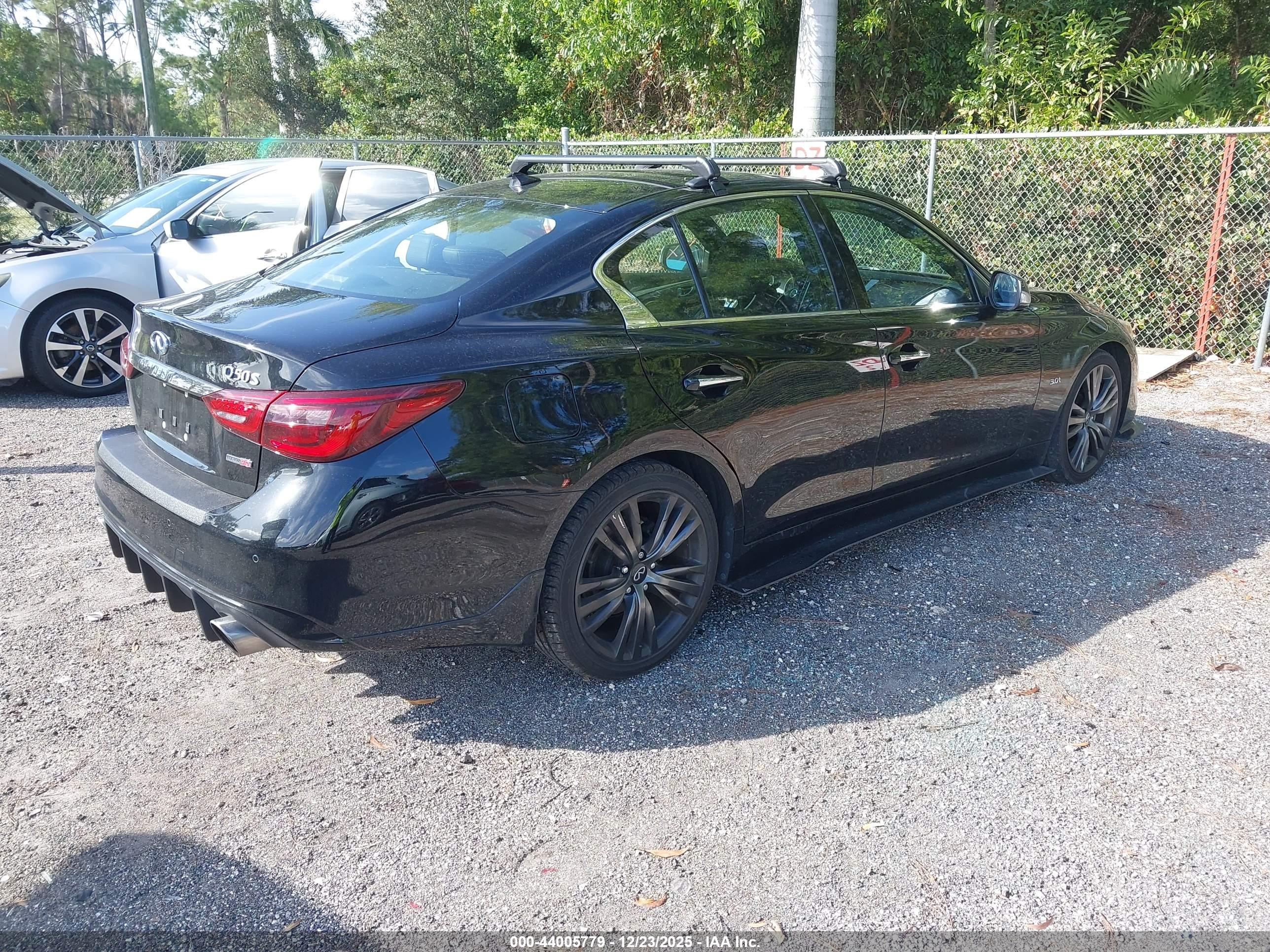 INFINITI Q50 image 4