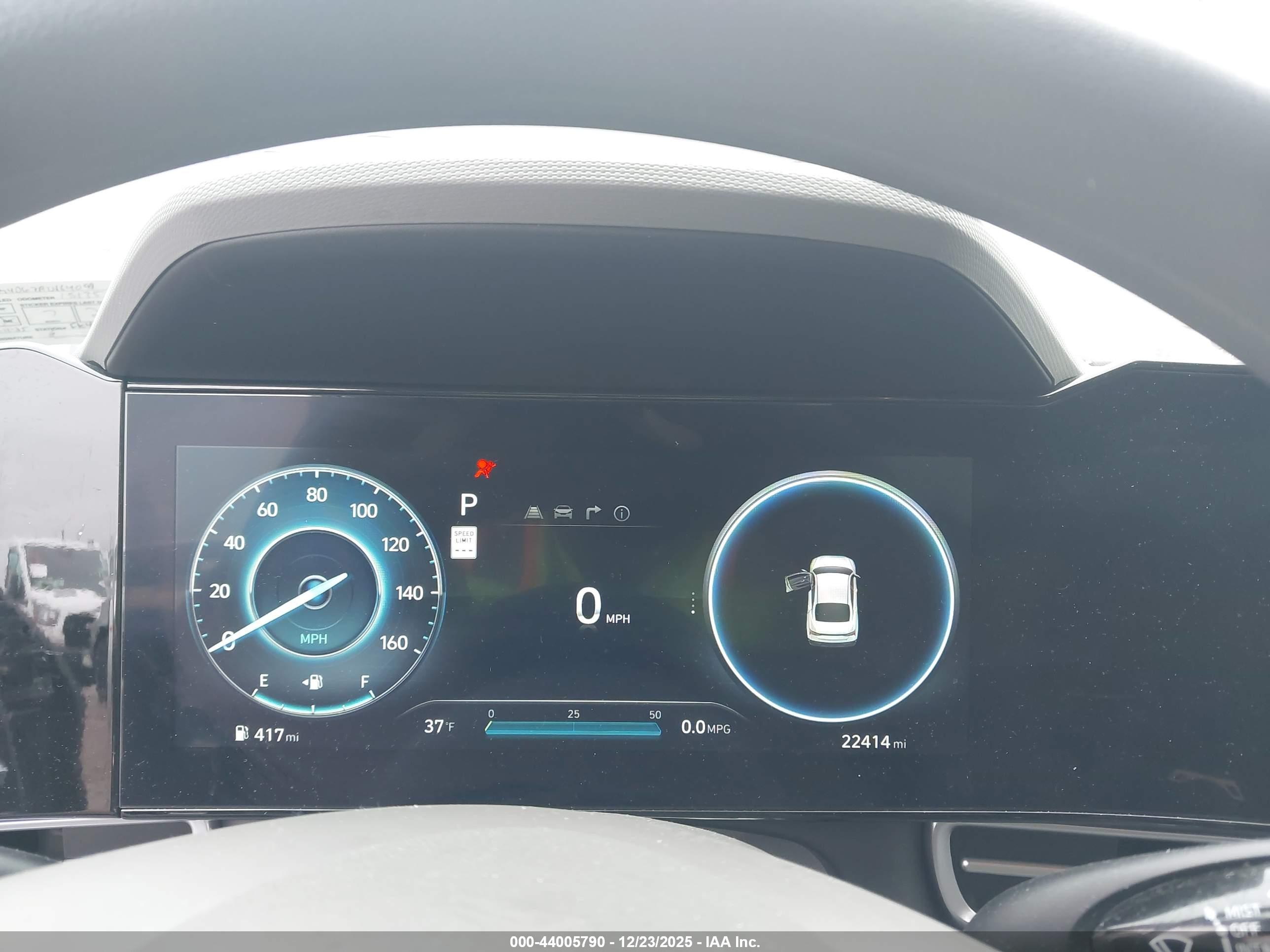 HYUNDAI ELANTRA image 7