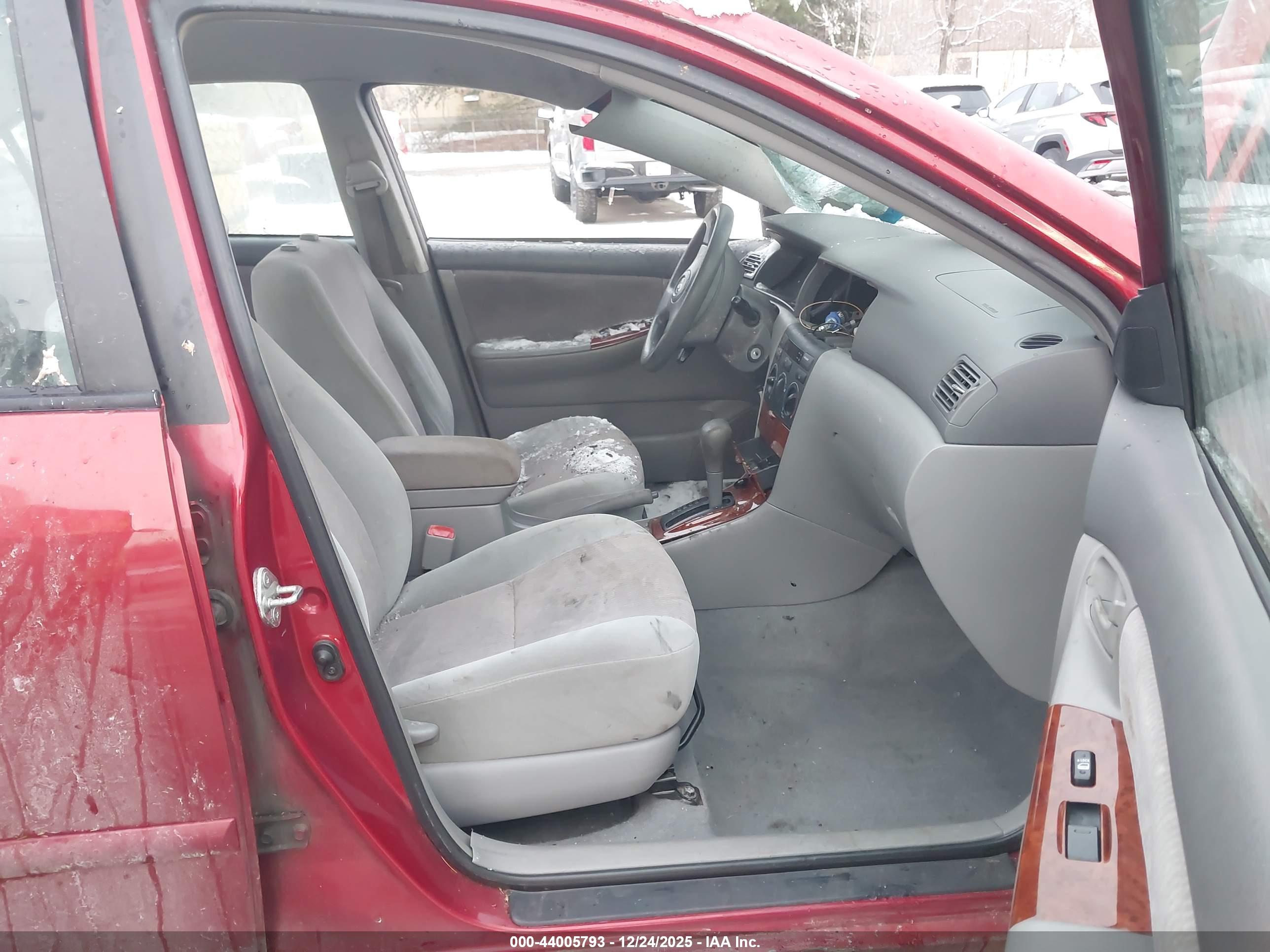 TOYOTA COROLLA image 5
