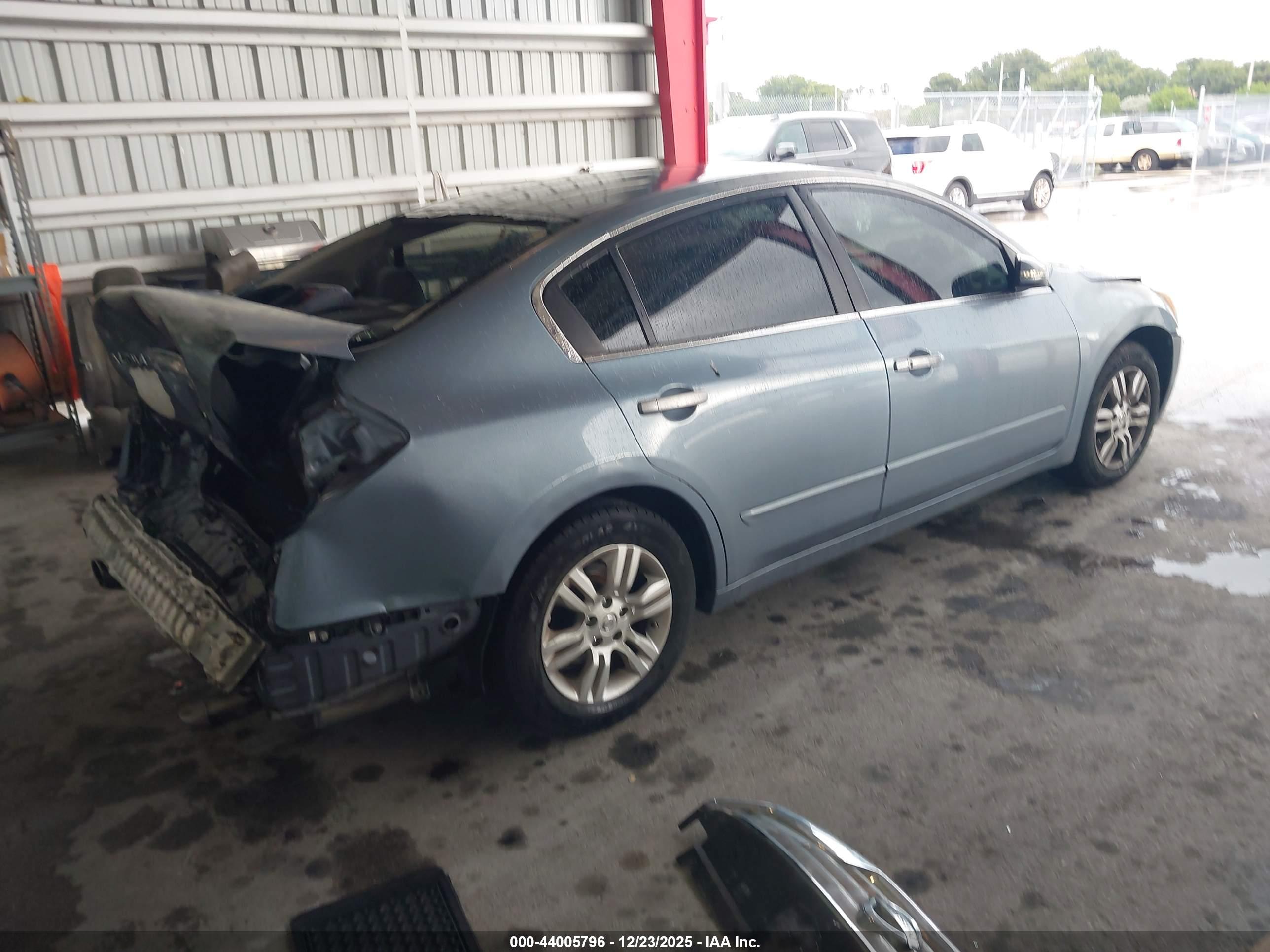 NISSAN ALTIMA image 4
