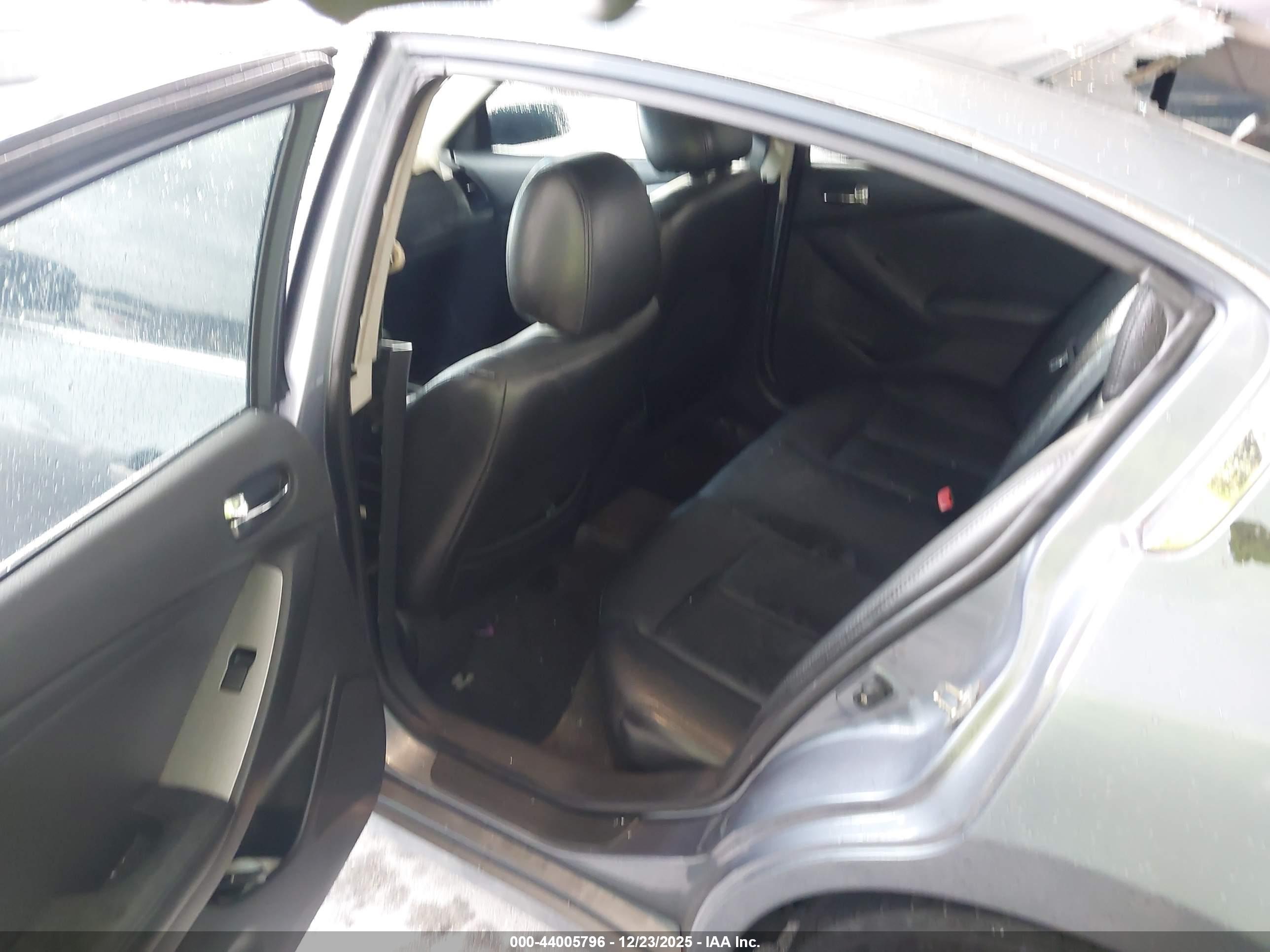 NISSAN ALTIMA image 8