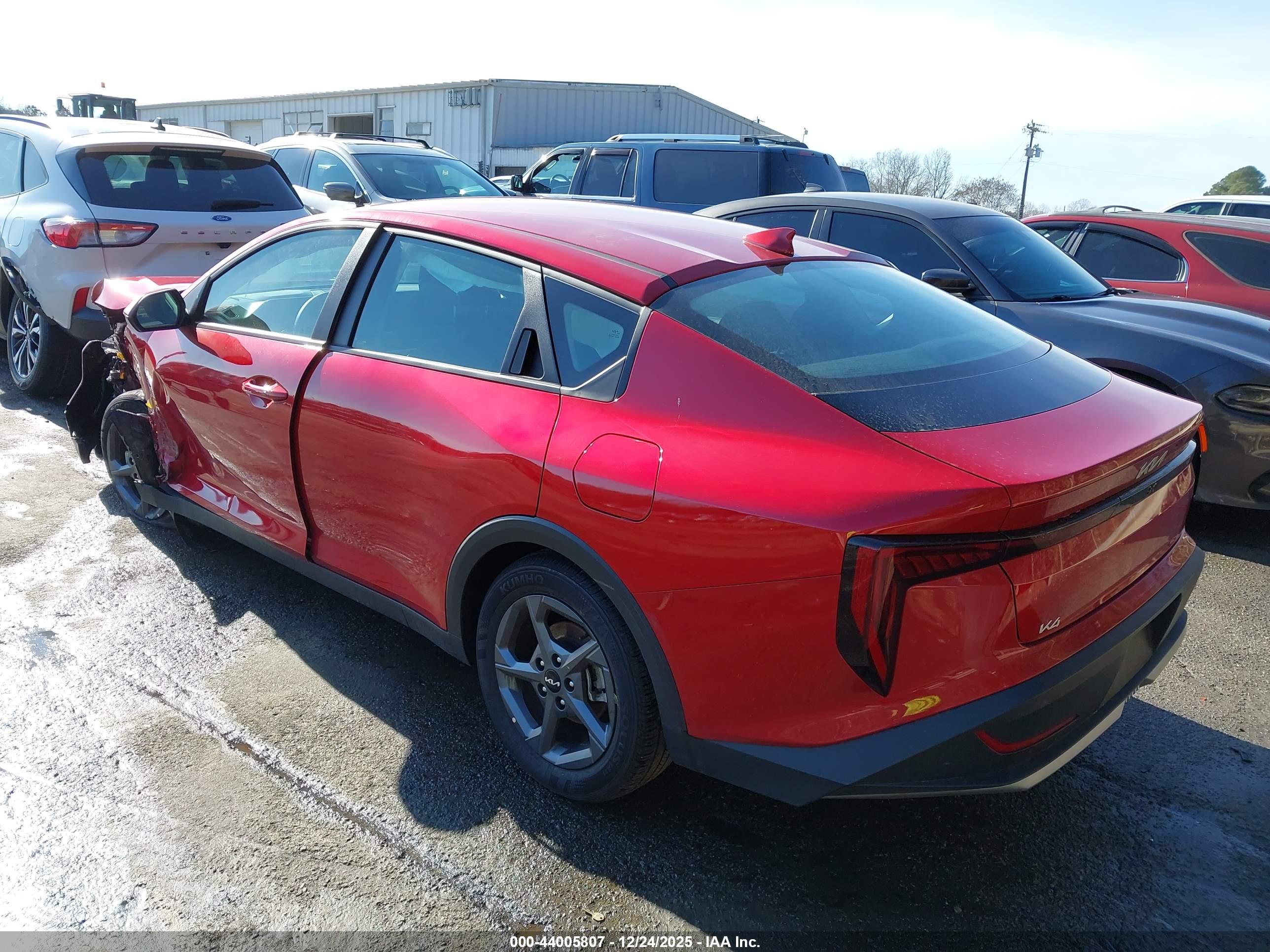KIA K4 image 3