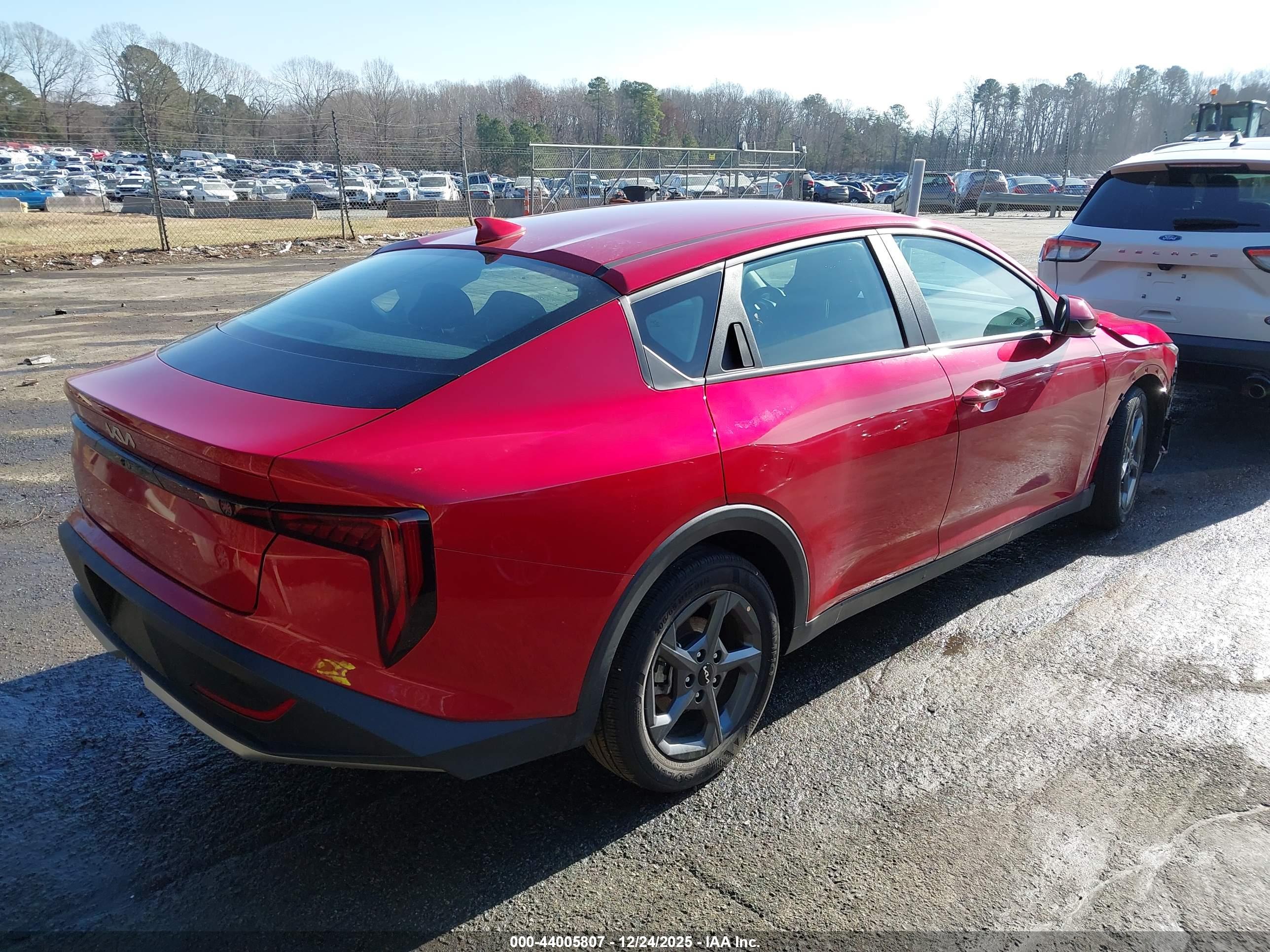 KIA K4 image 4