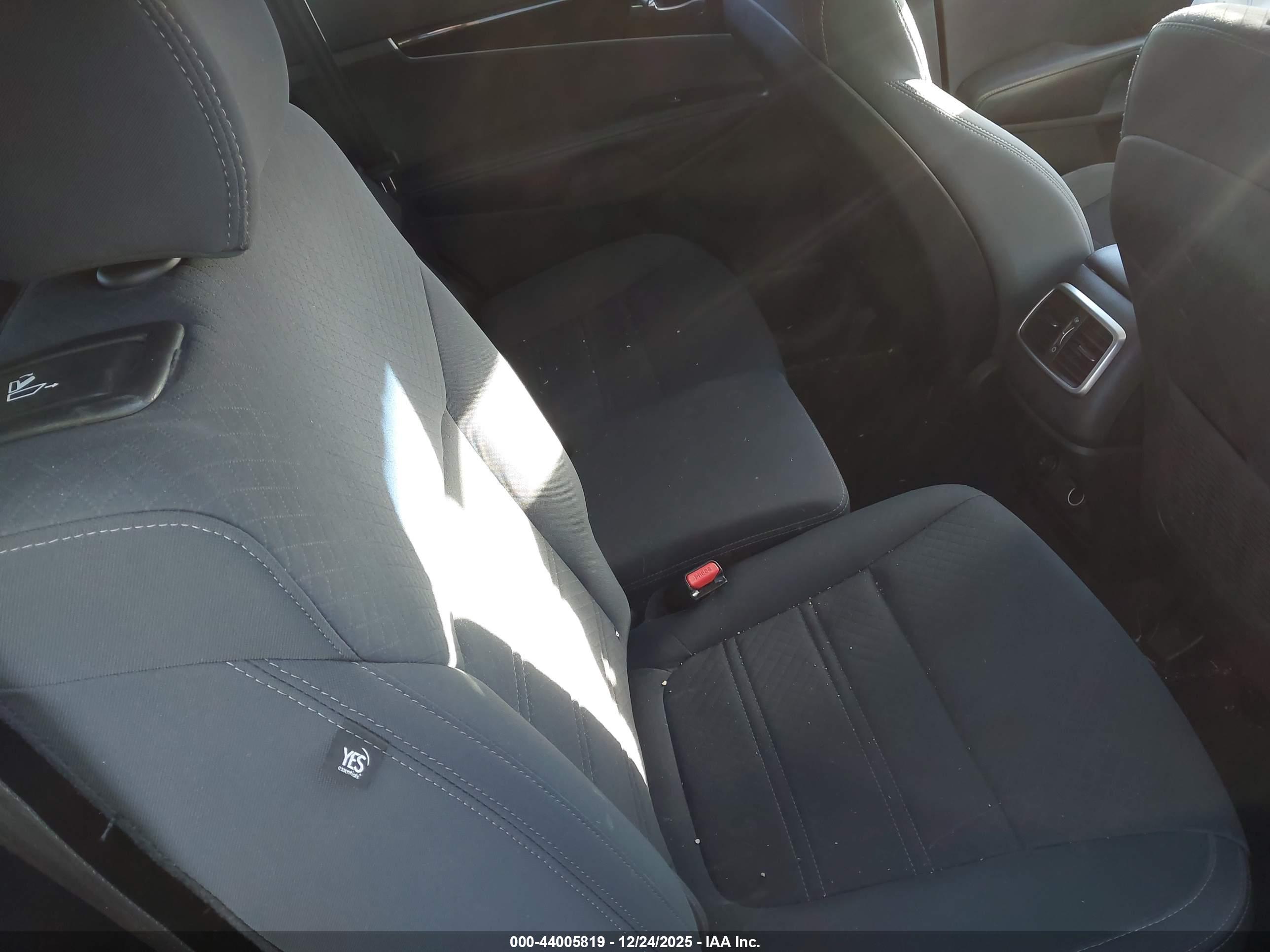 KIA SORENTO image 8
