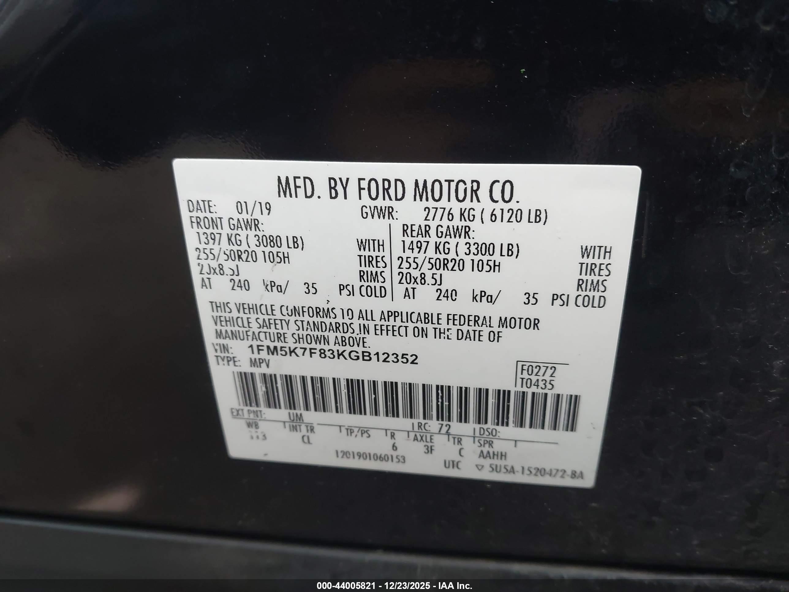 FORD EXPLORER image 9