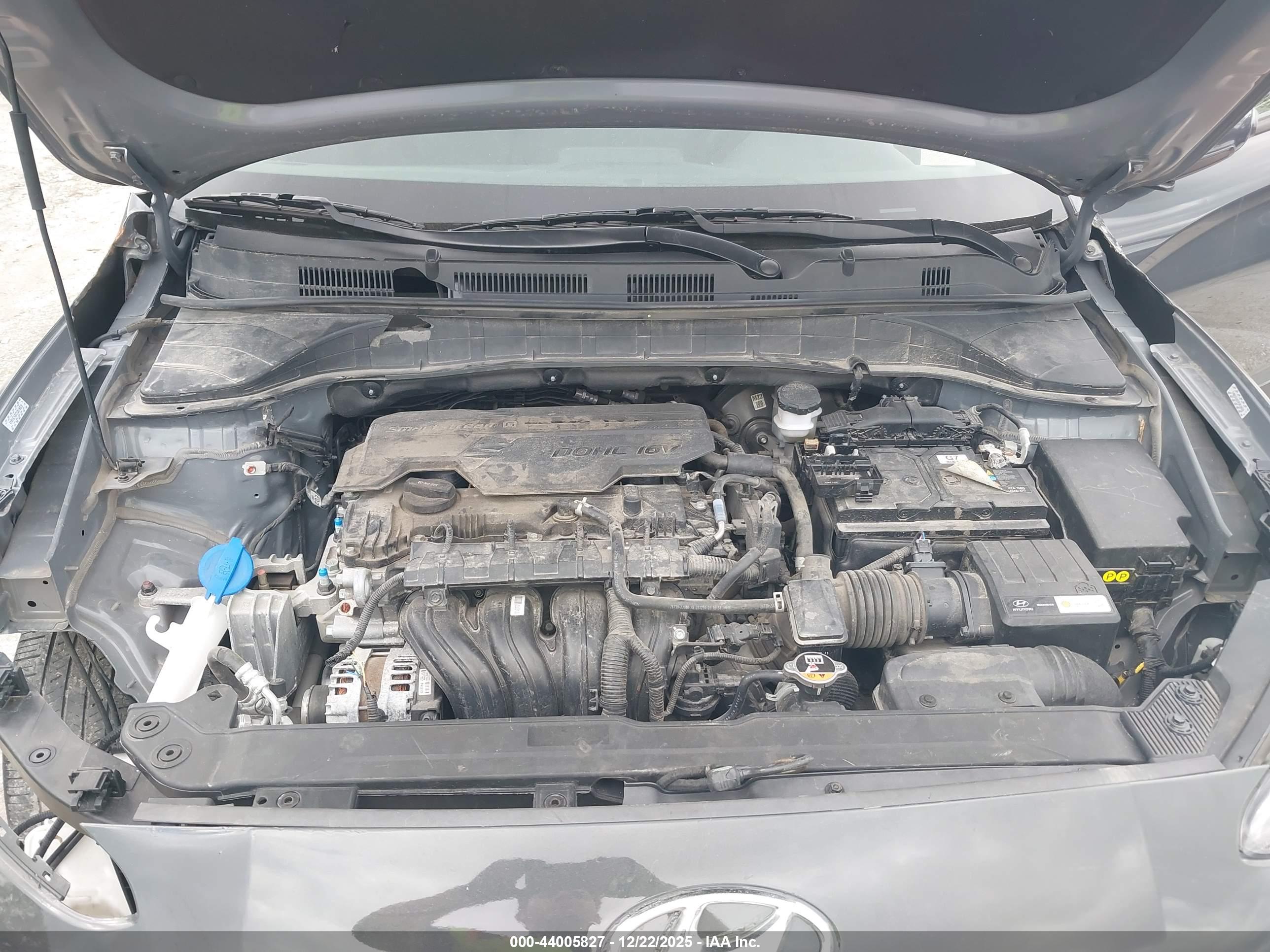 HYUNDAI KONA image 10