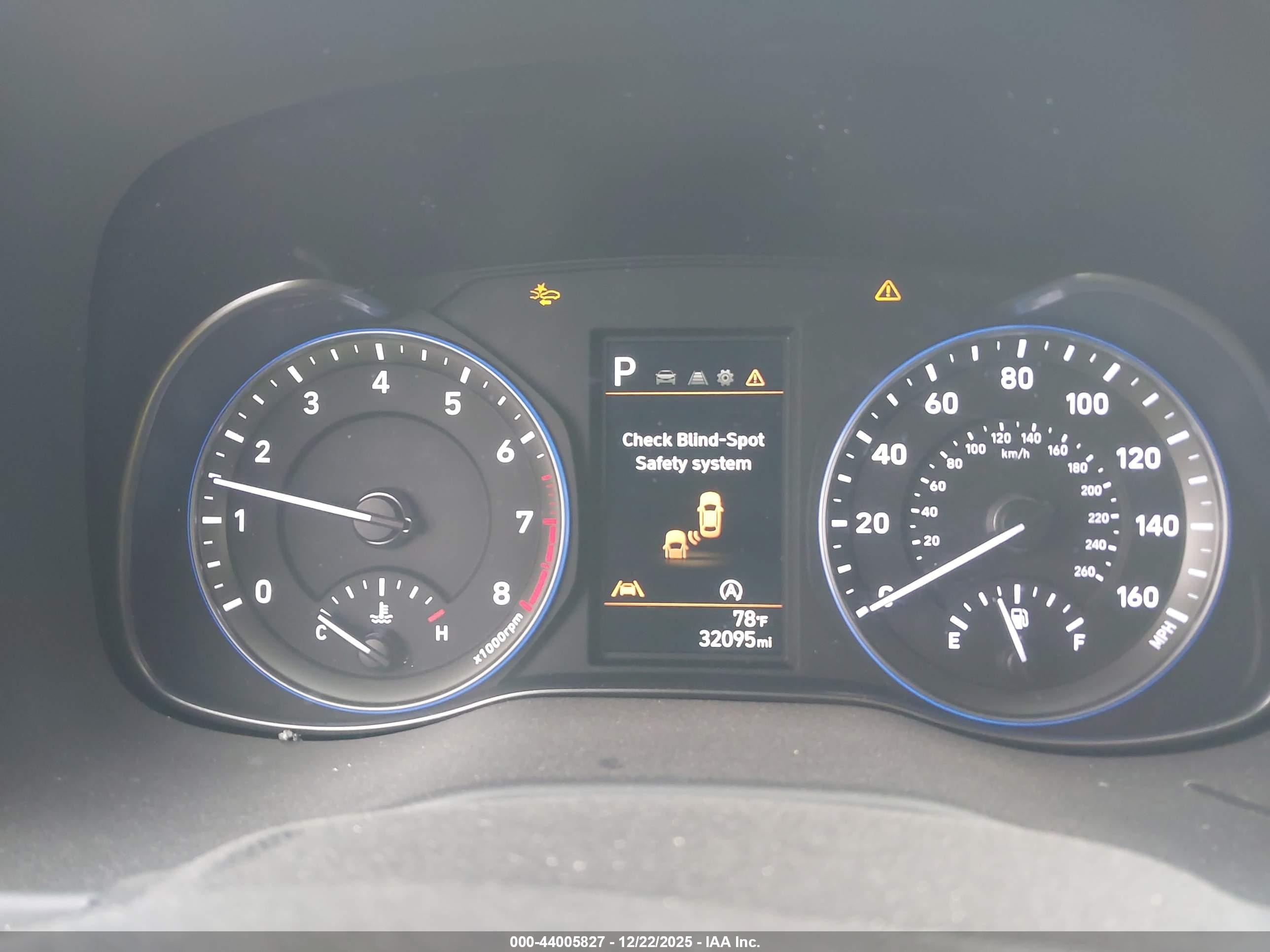 HYUNDAI KONA image 7