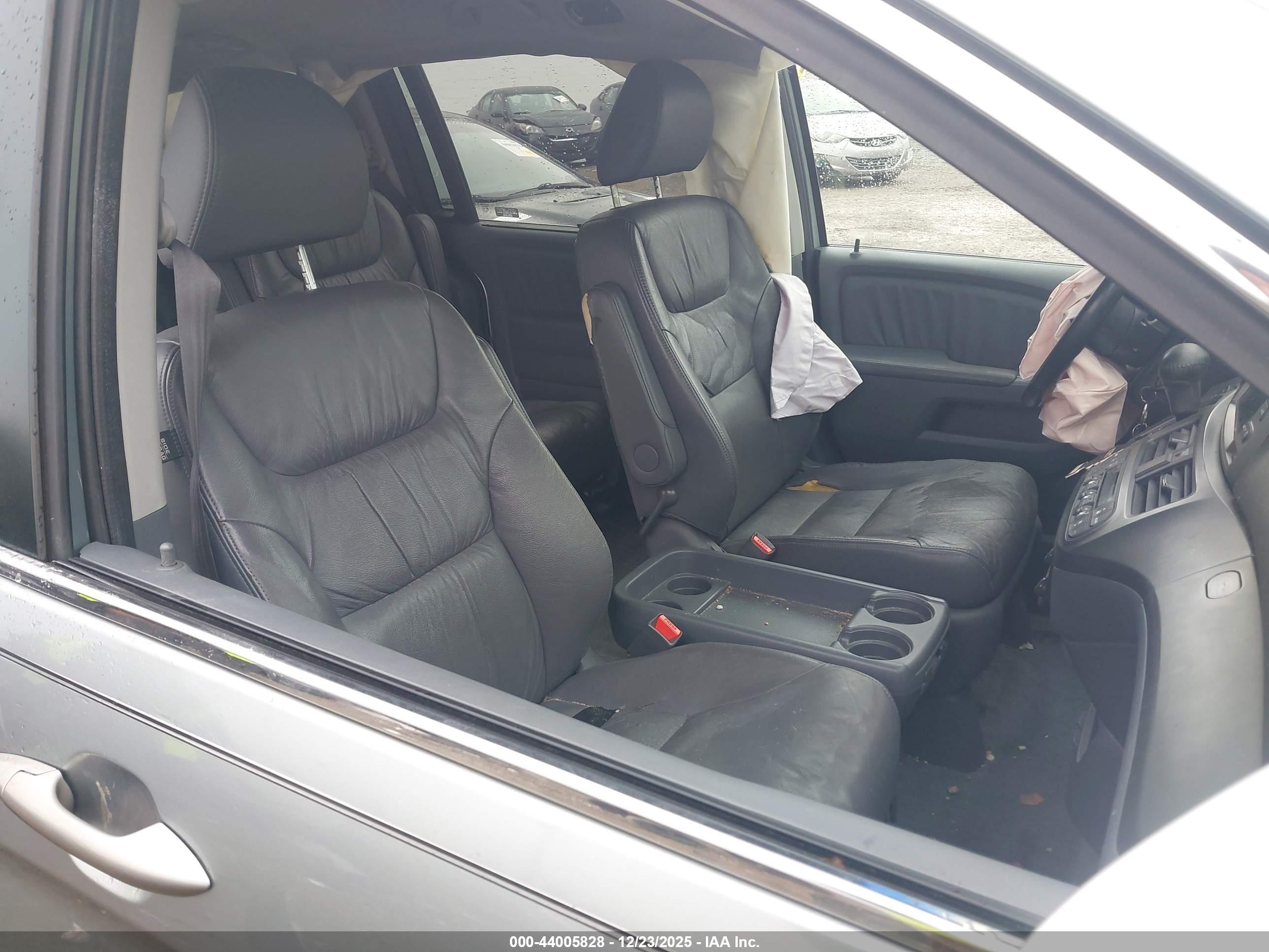 HONDA ODYSSEY image 5