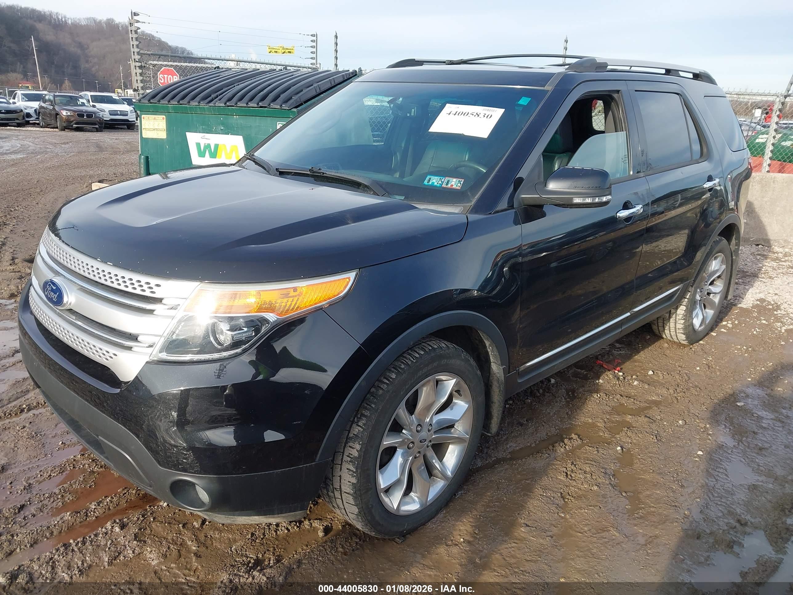 FORD EXPLORER image 2