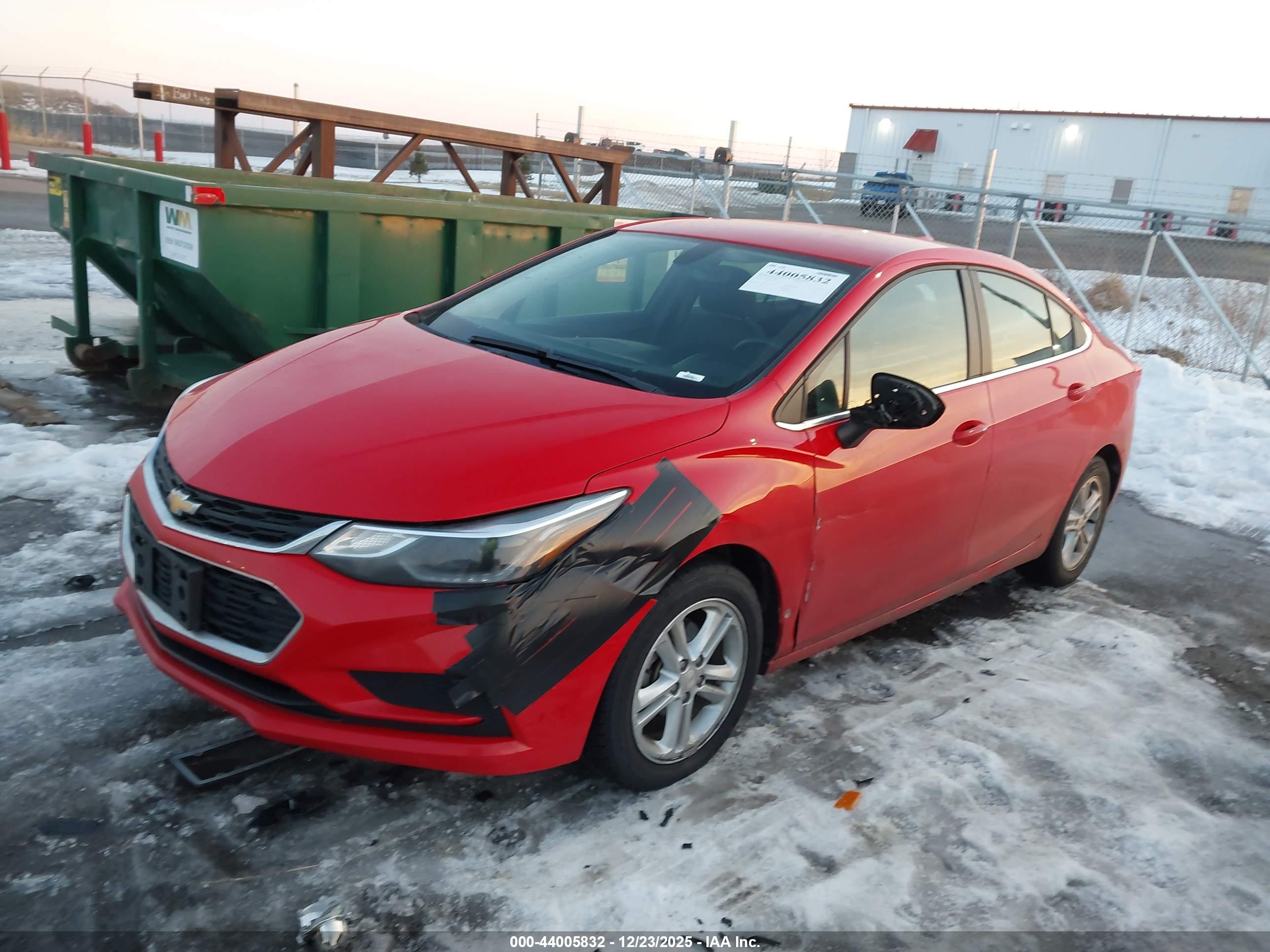 CHEVROLET CRUZE image 2