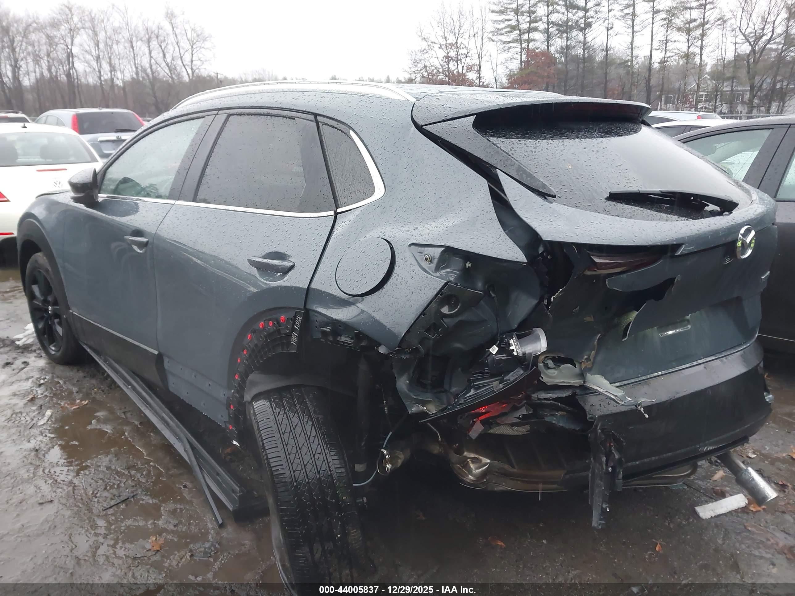MAZDA CX-30 image 3