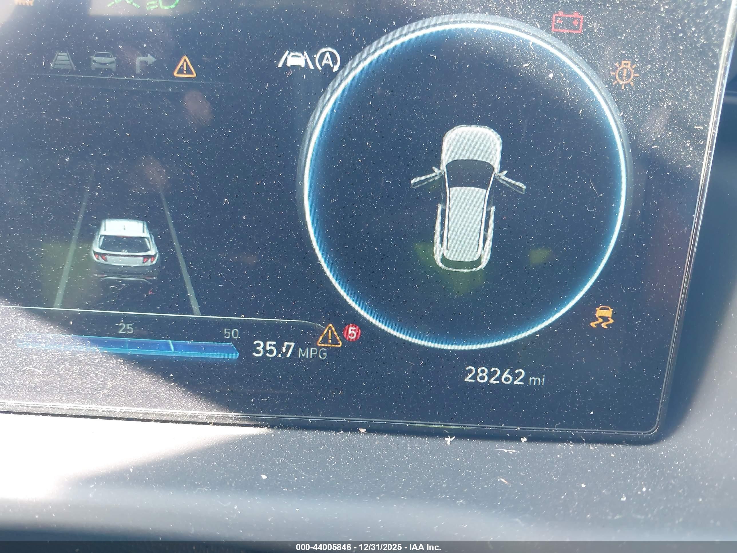 HYUNDAI TUCSON image 7