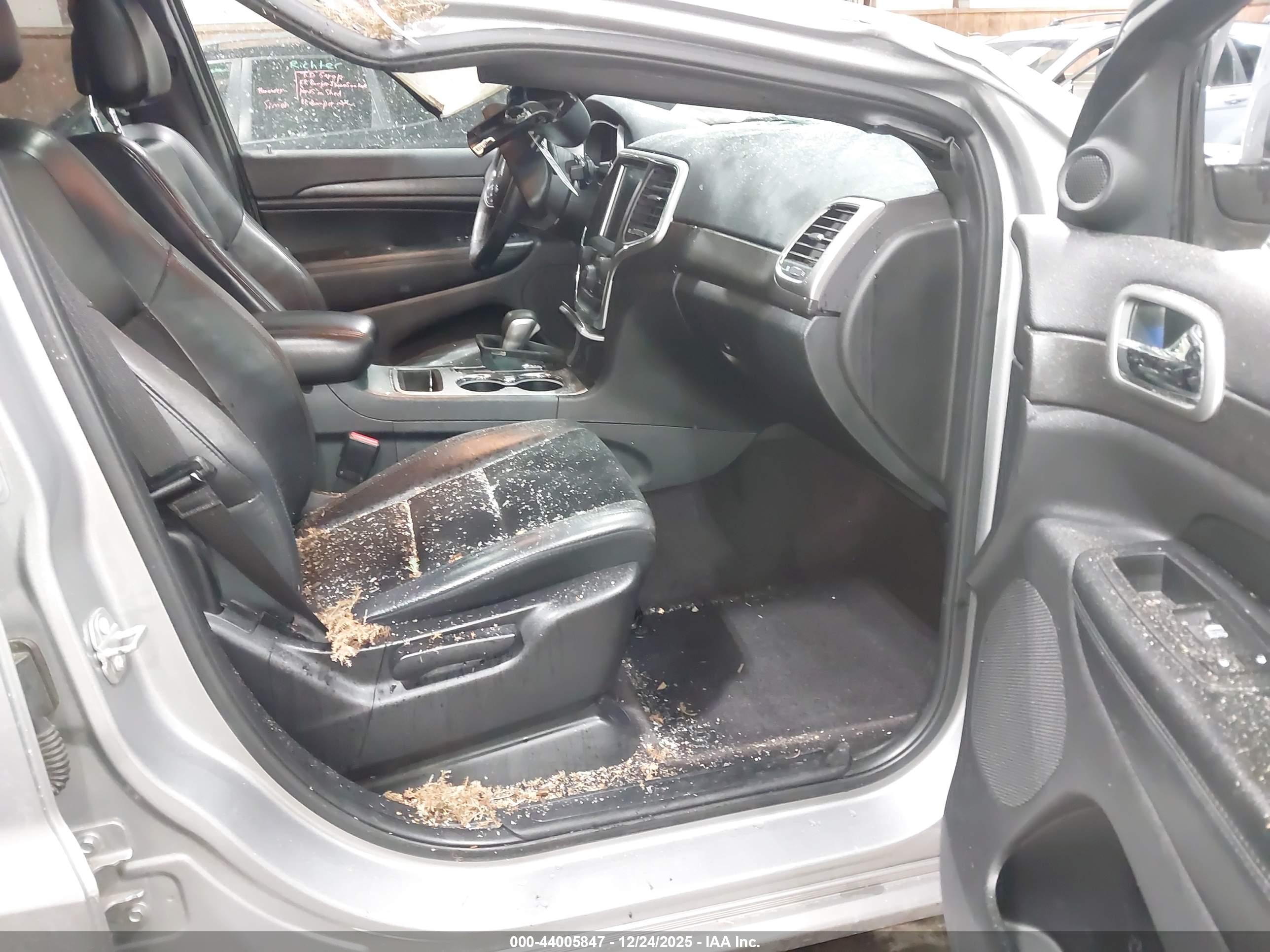 JEEP GRAND image 5