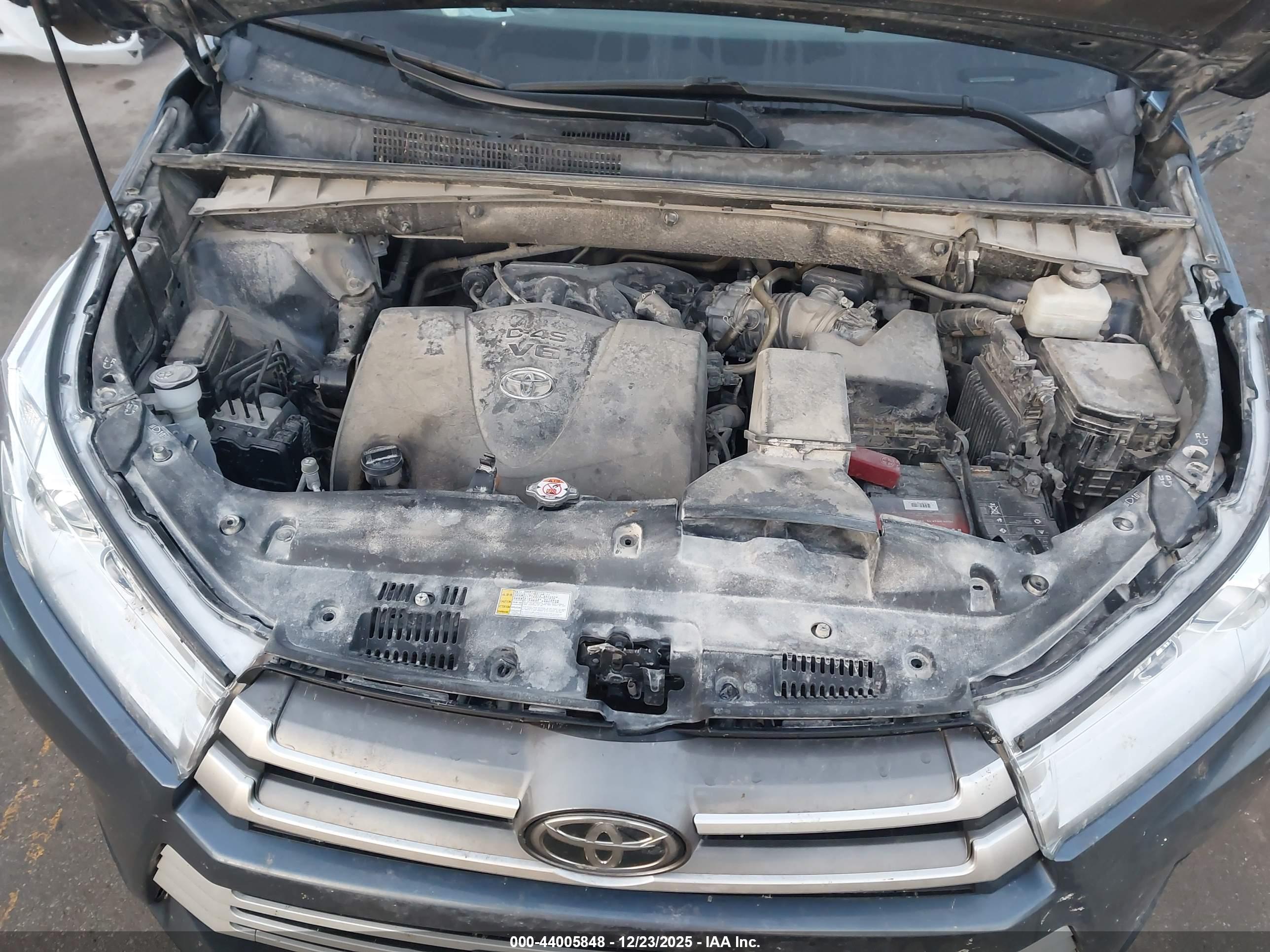 TOYOTA HIGHLANDER image 10