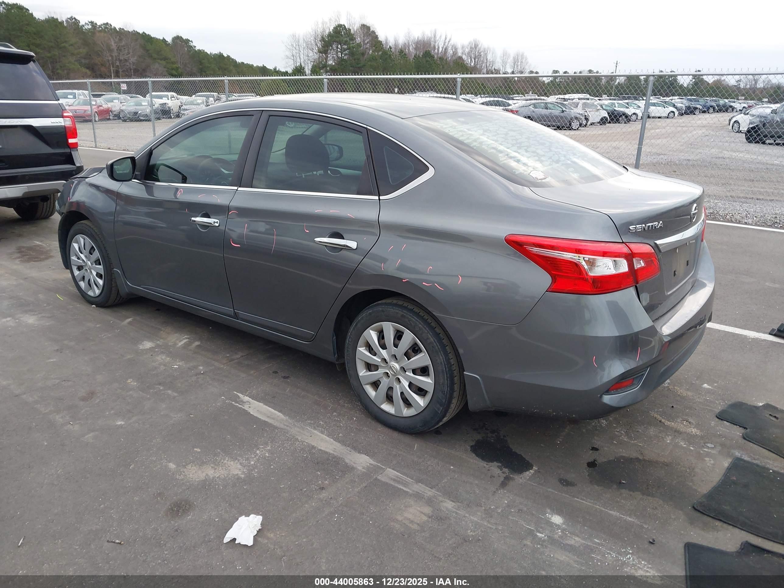 NISSAN SENTRA image 3
