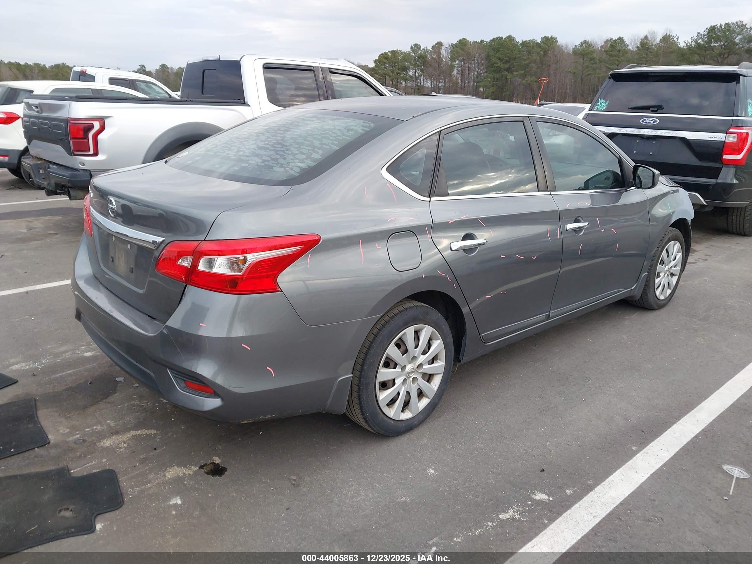 NISSAN SENTRA image 4