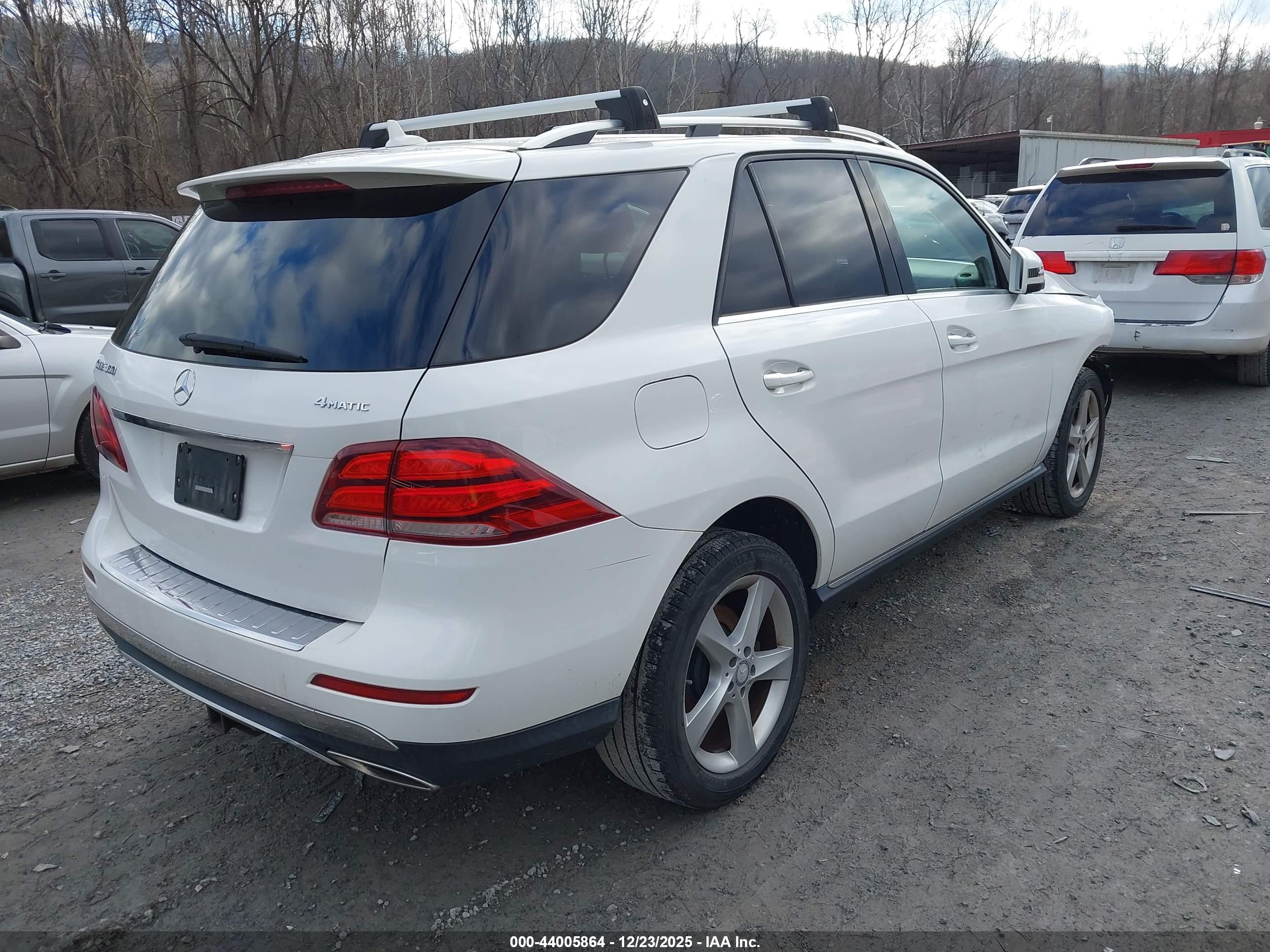 MERCEDES-BENZ GLE image 4
