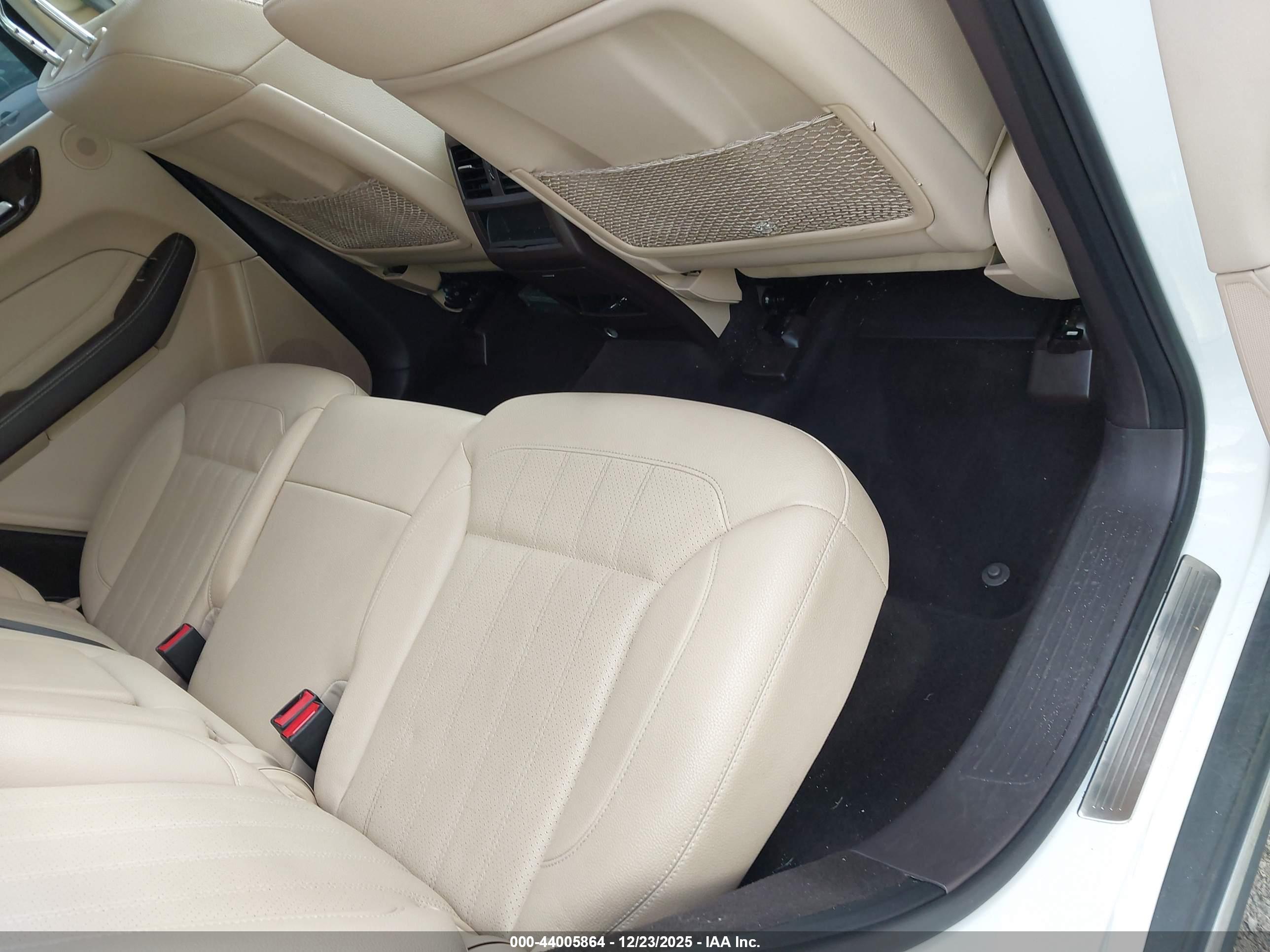 MERCEDES-BENZ GLE image 8