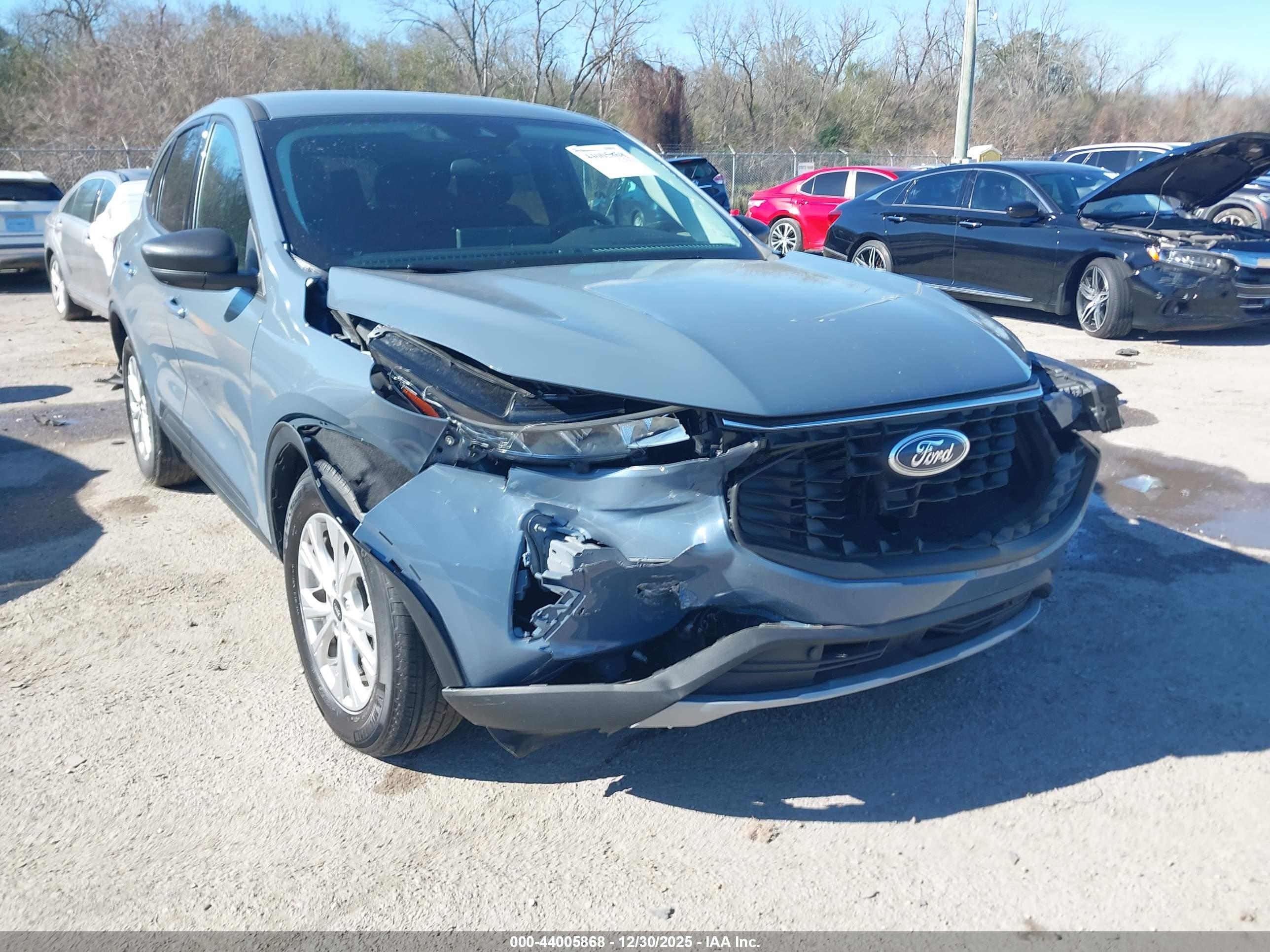 FORD ESCAPE image 6