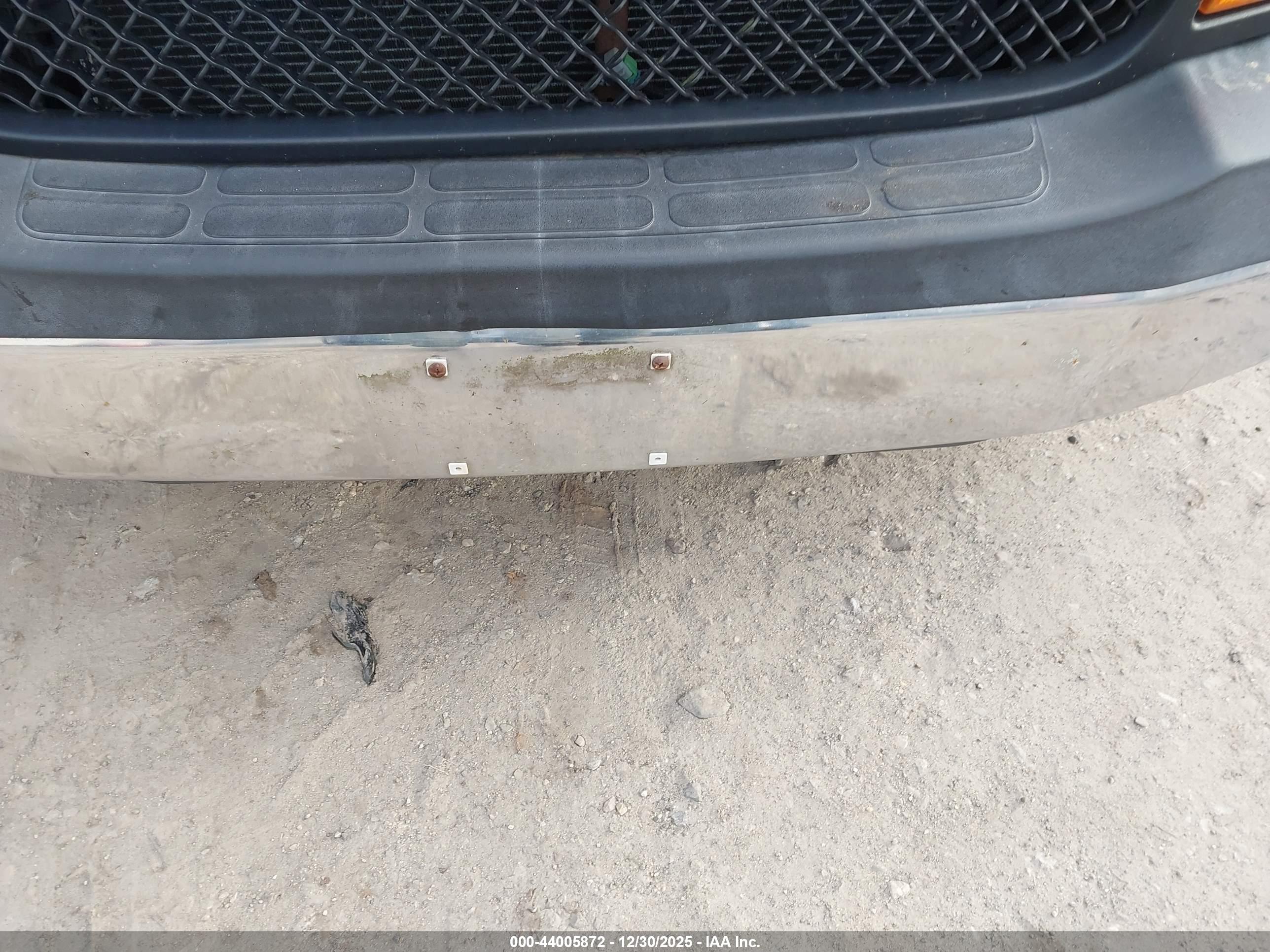 CHEVROLET EXPRESS image 6