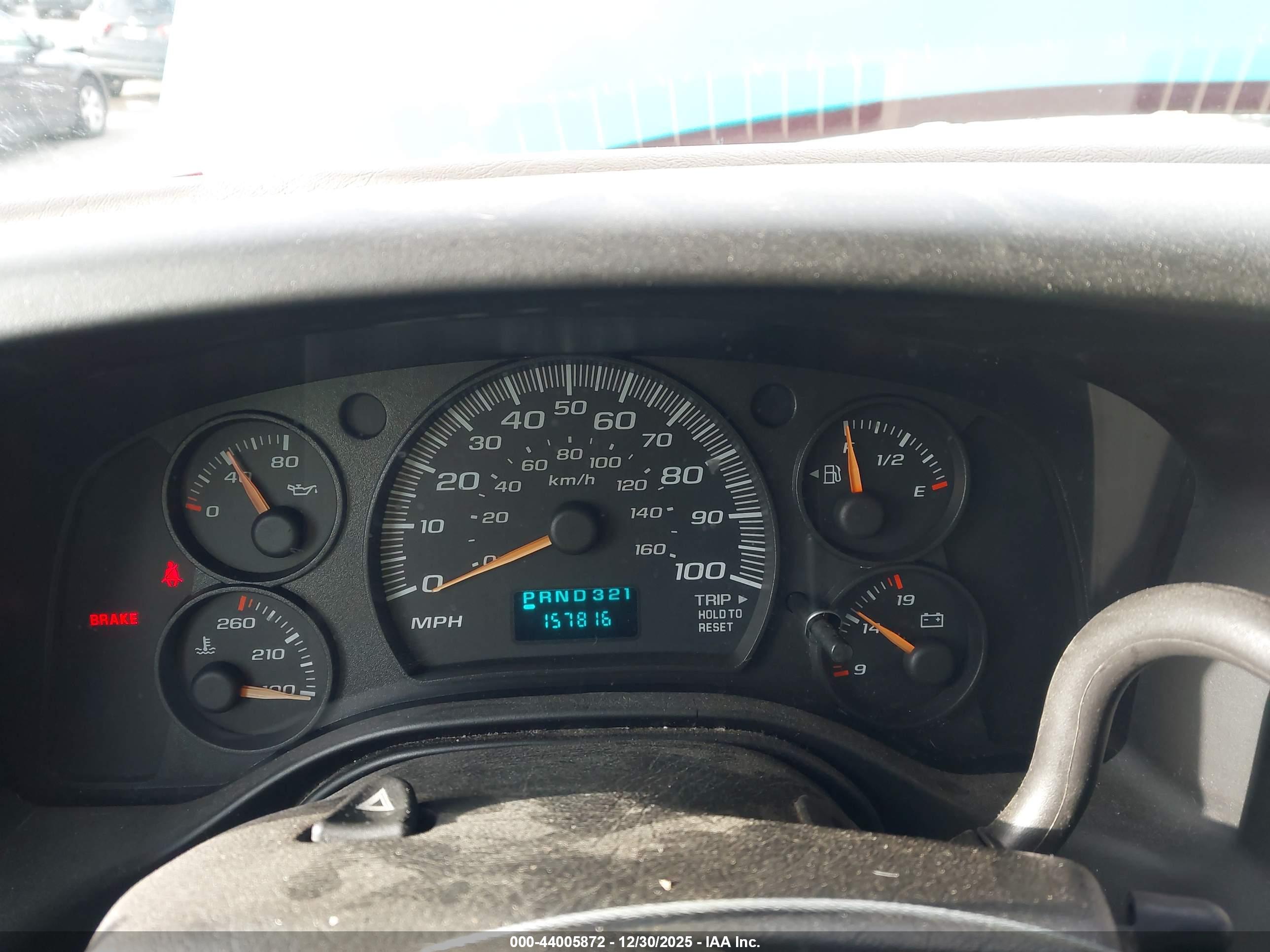 CHEVROLET EXPRESS image 7