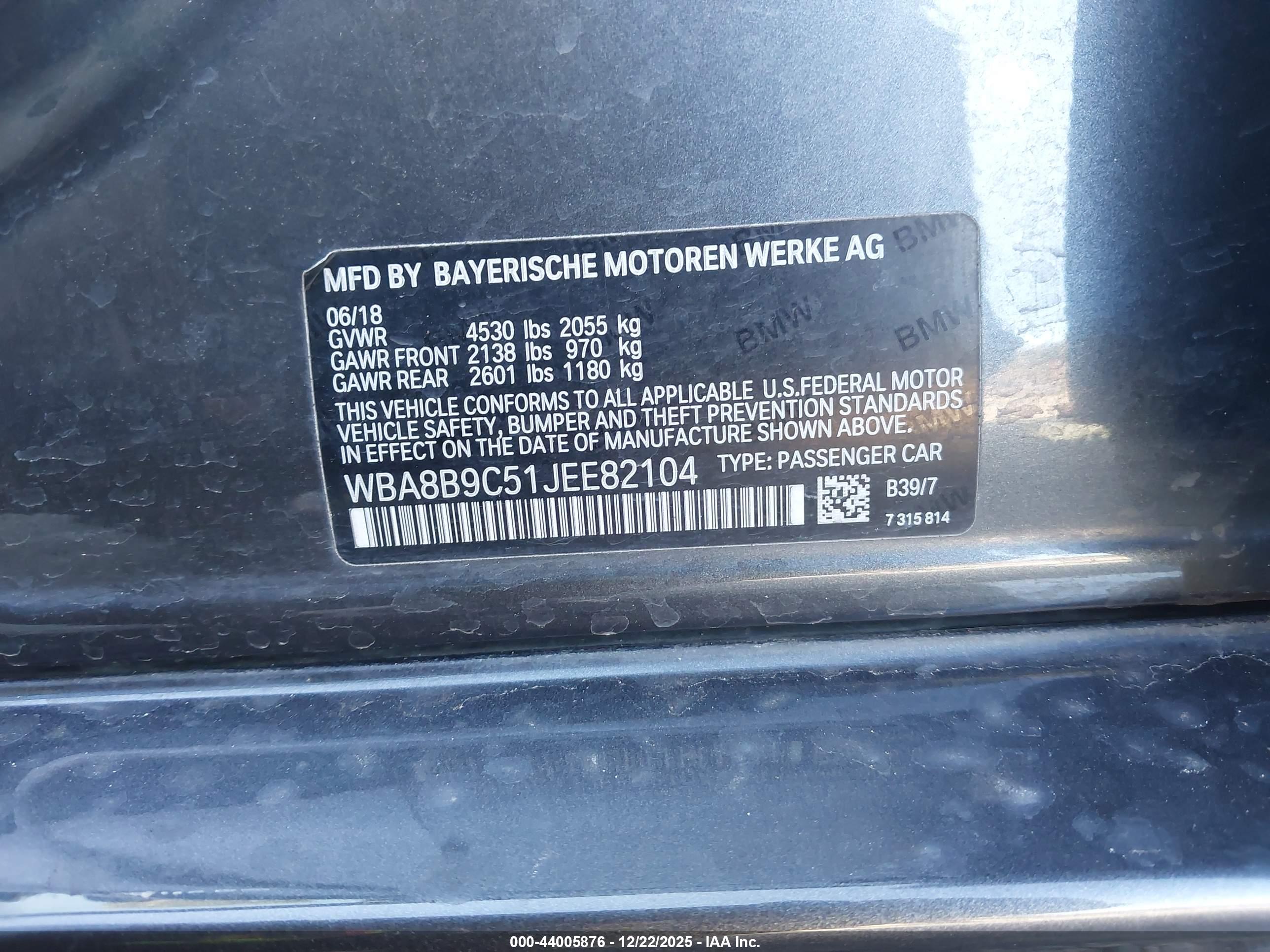 BMW 330I image 9